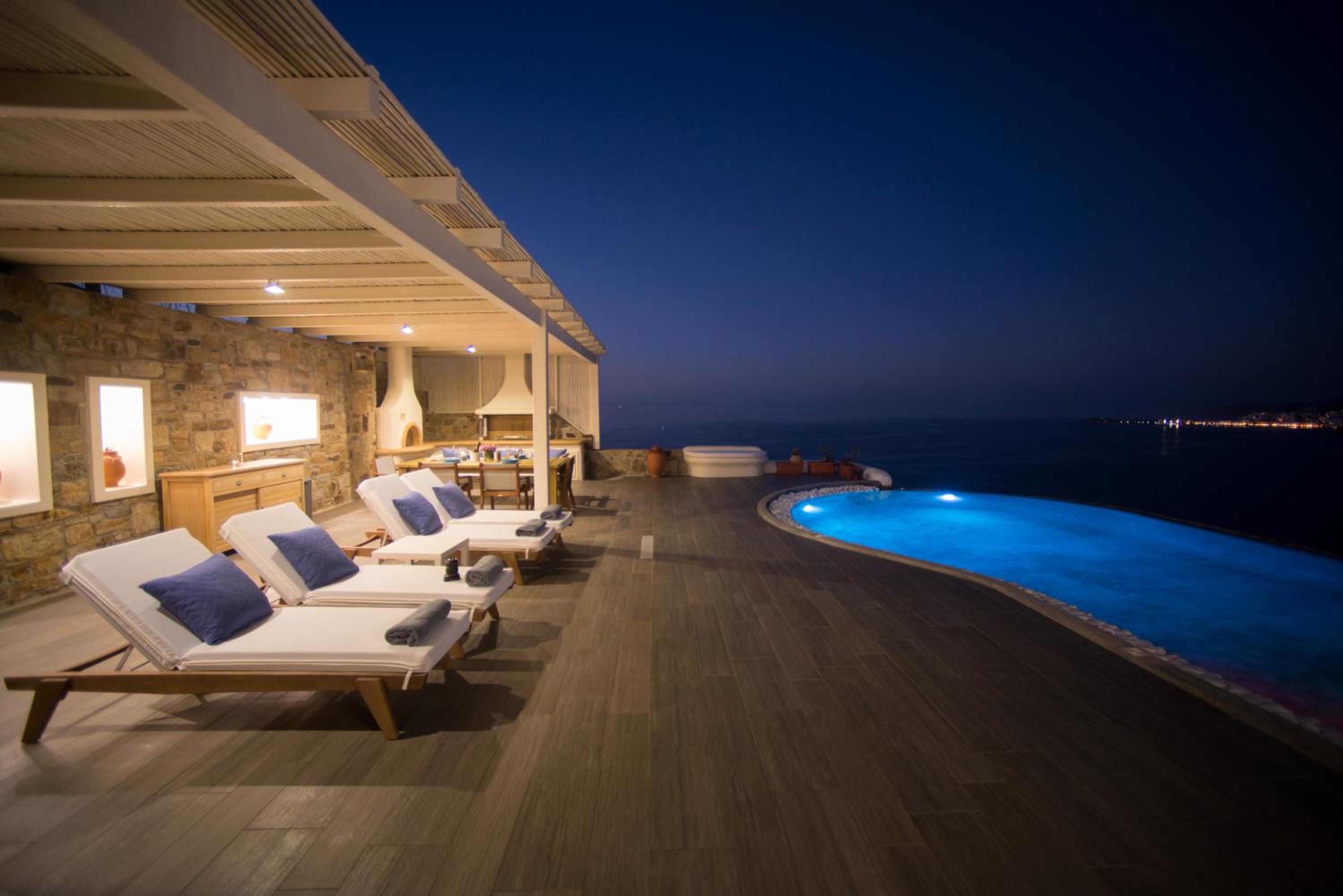 Naxos Rock Villas