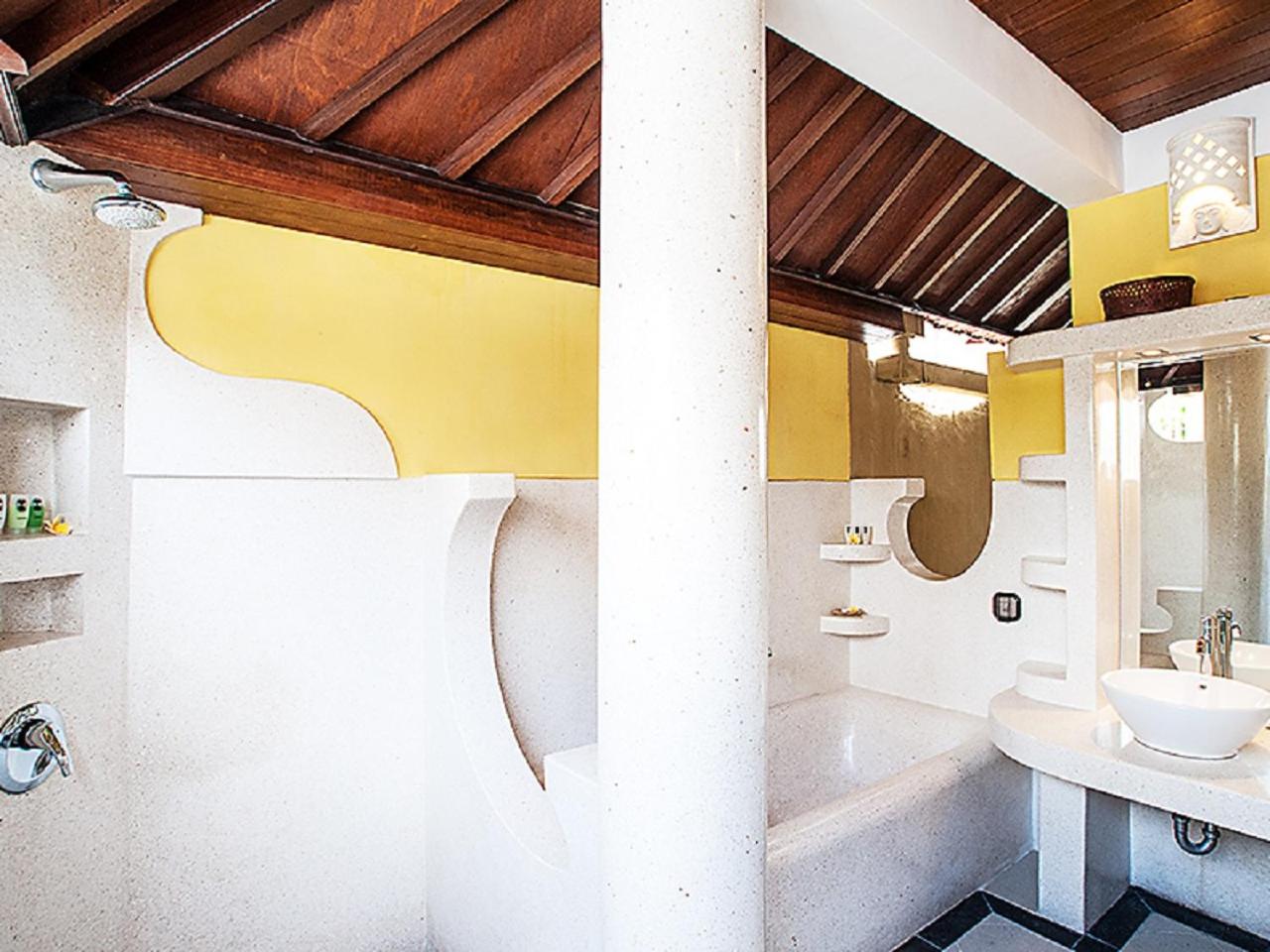 Umah Watu Villas view 3