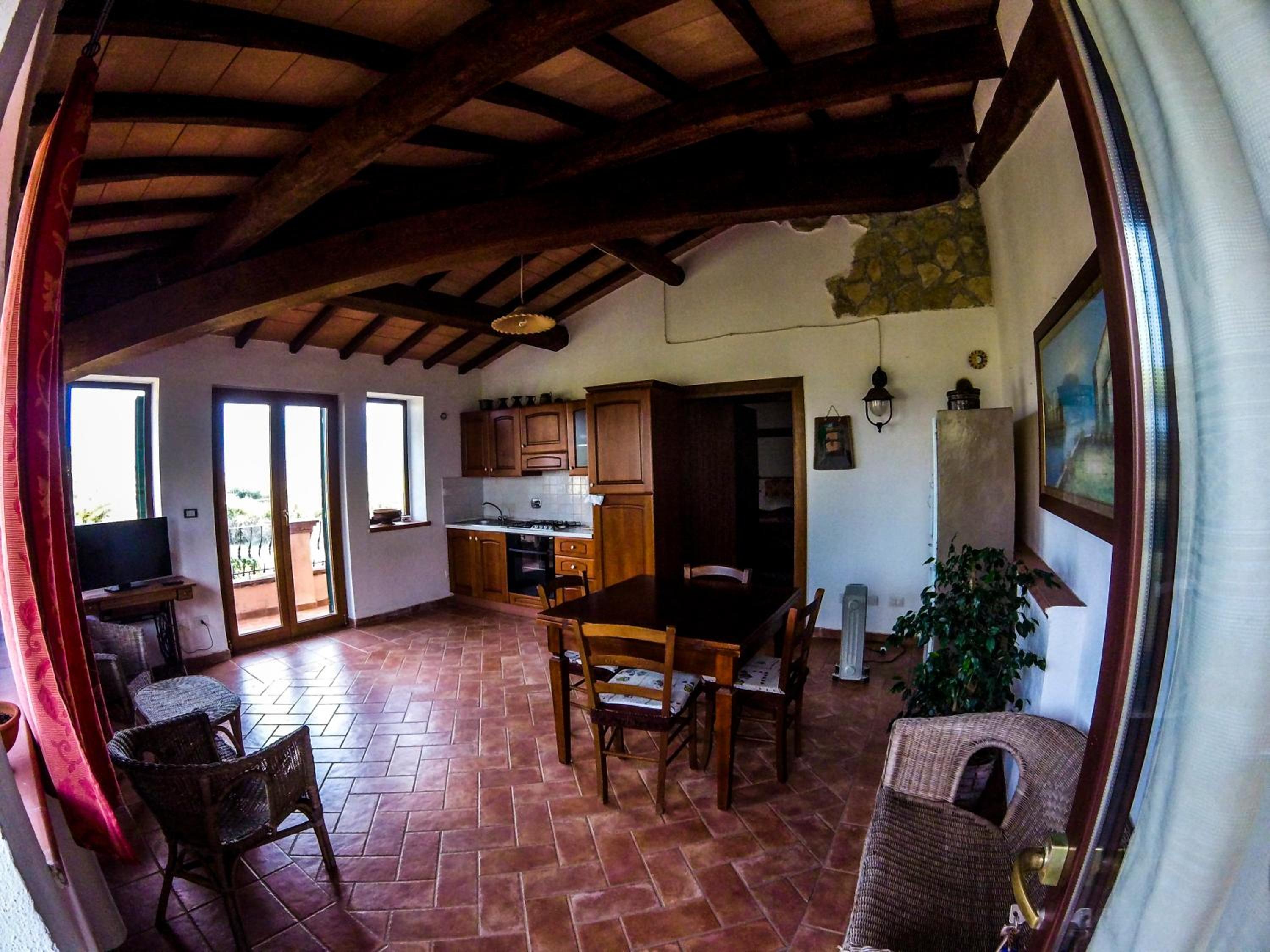 Photo 48