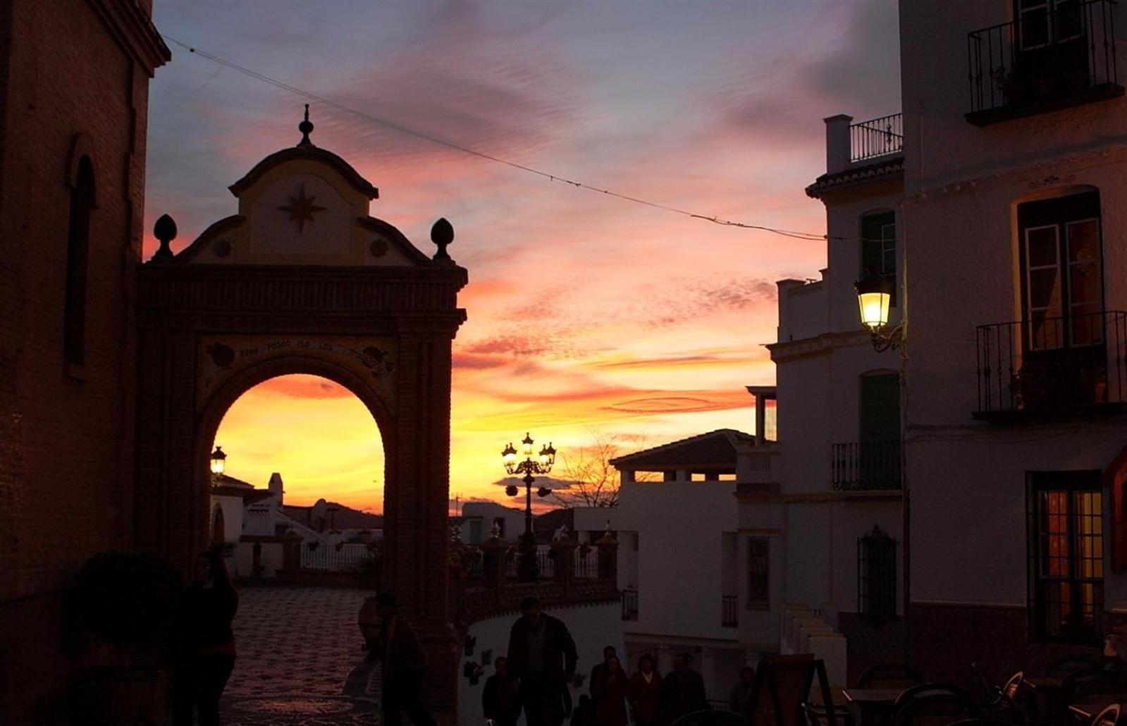 Salamandra Plaza