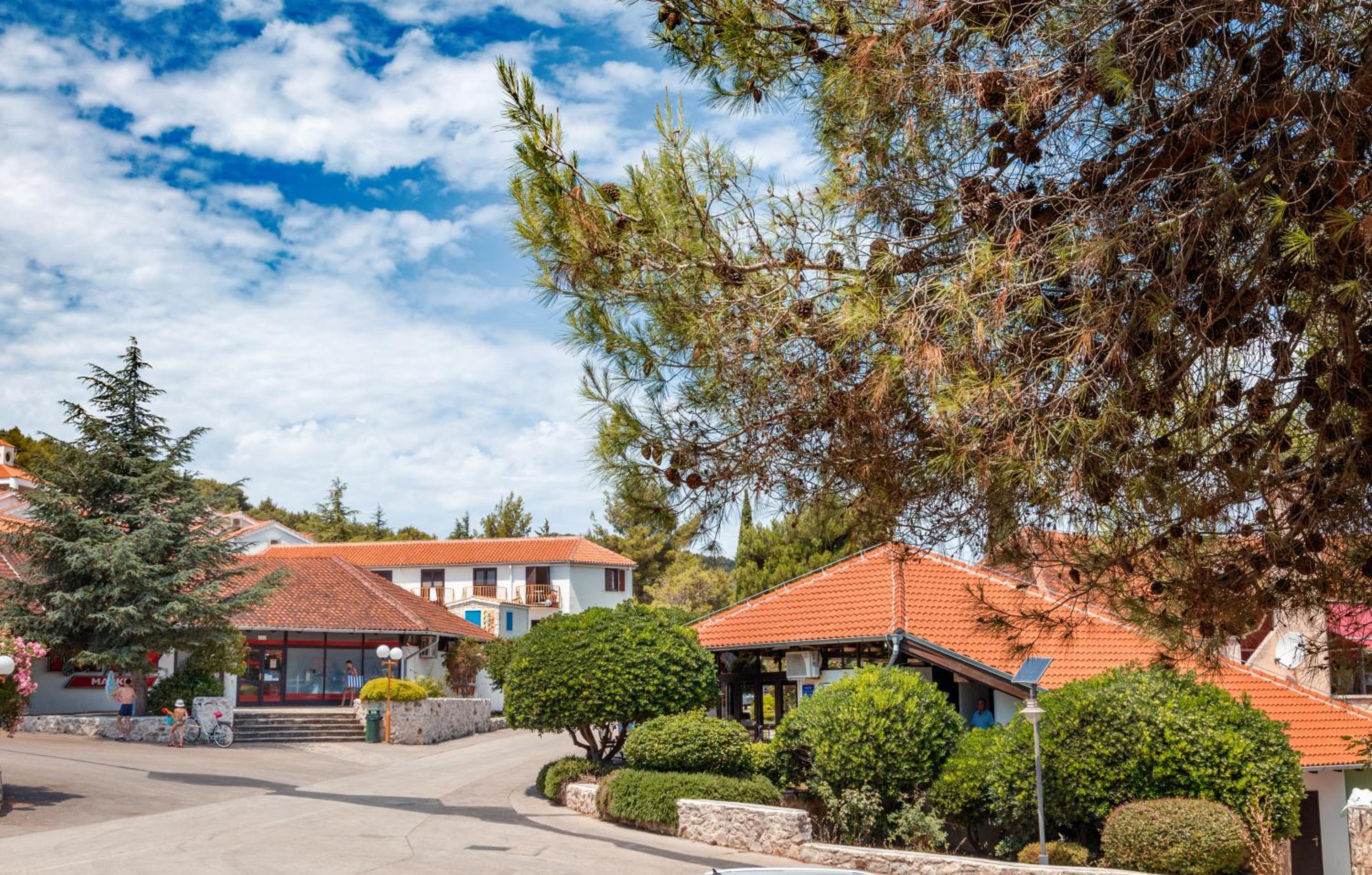 Victoria Mobilehome Jezera Village Holiday Resort view 4