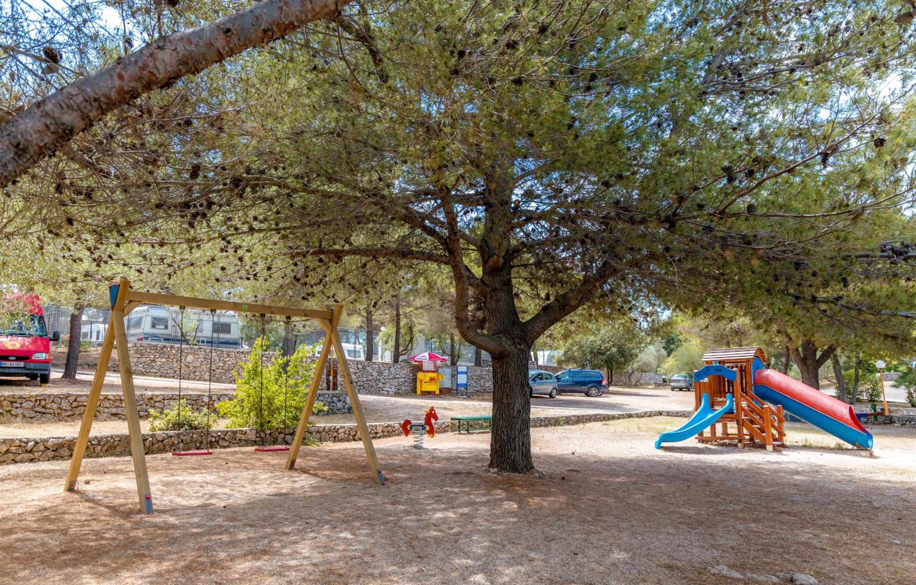 Victoria Mobilehome Jezera Village Holiday Resort view 5