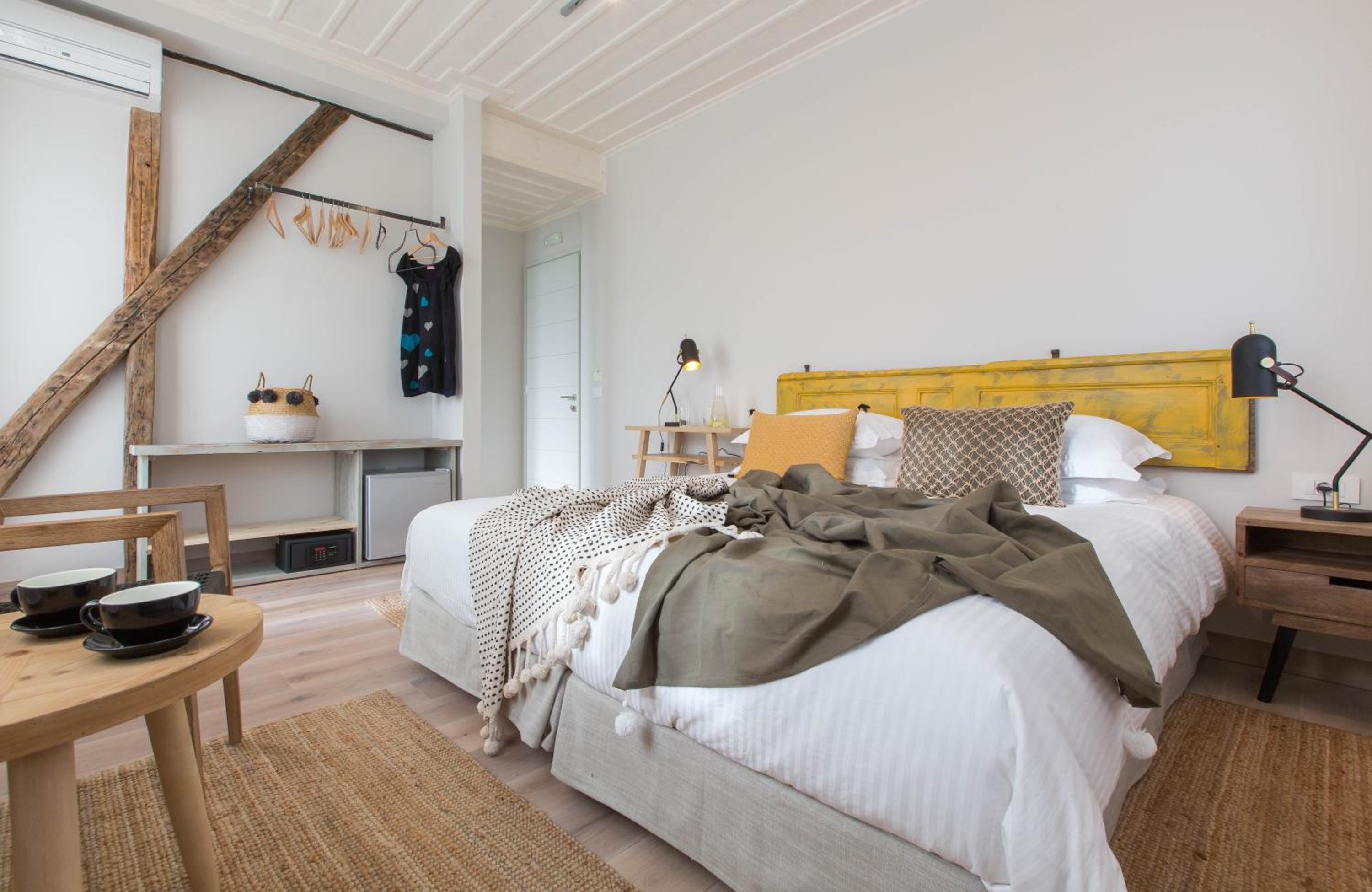 Amymone Suites