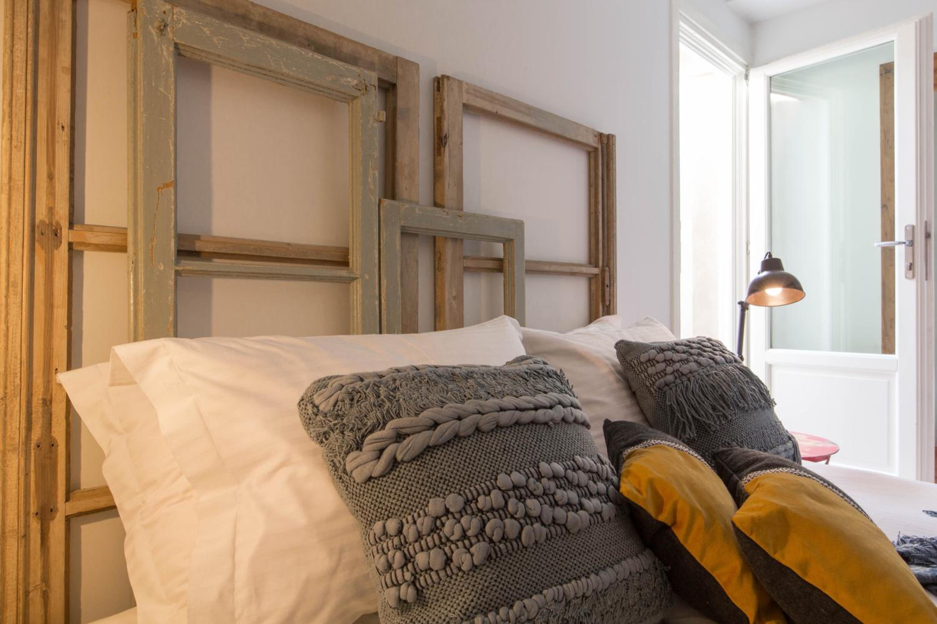 Amymone Suites