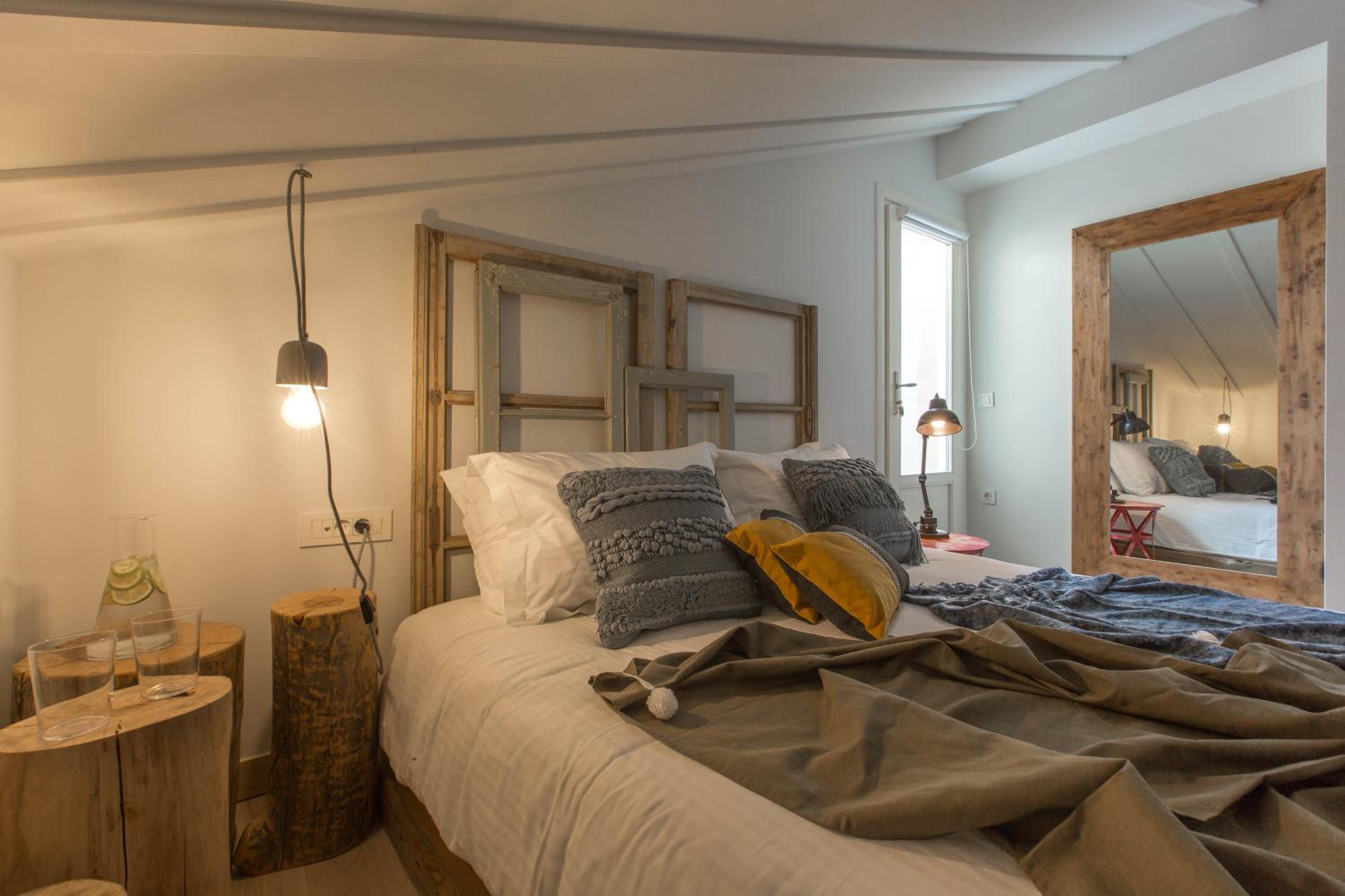 Amymone Suites