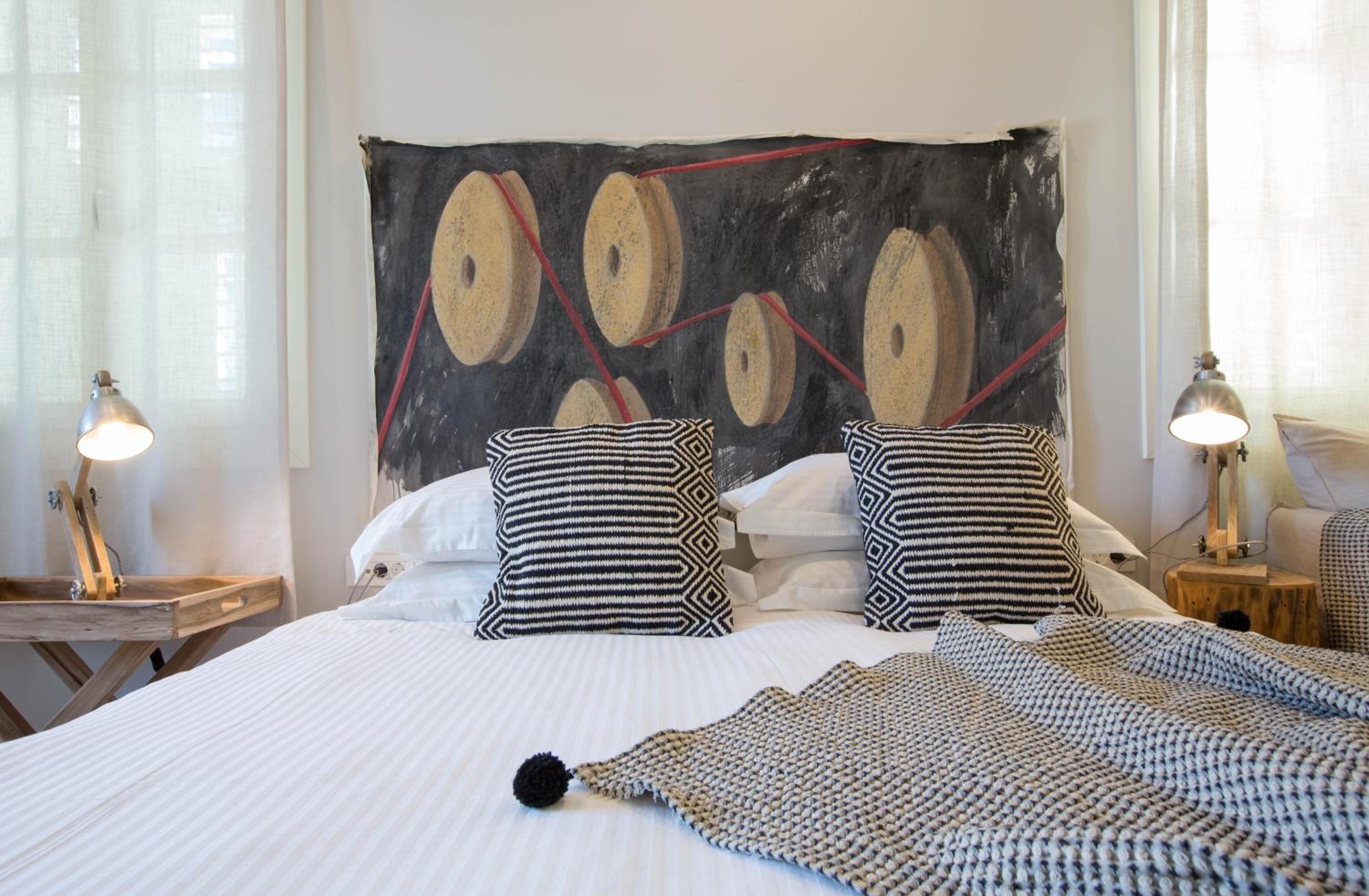 Amymone Suites