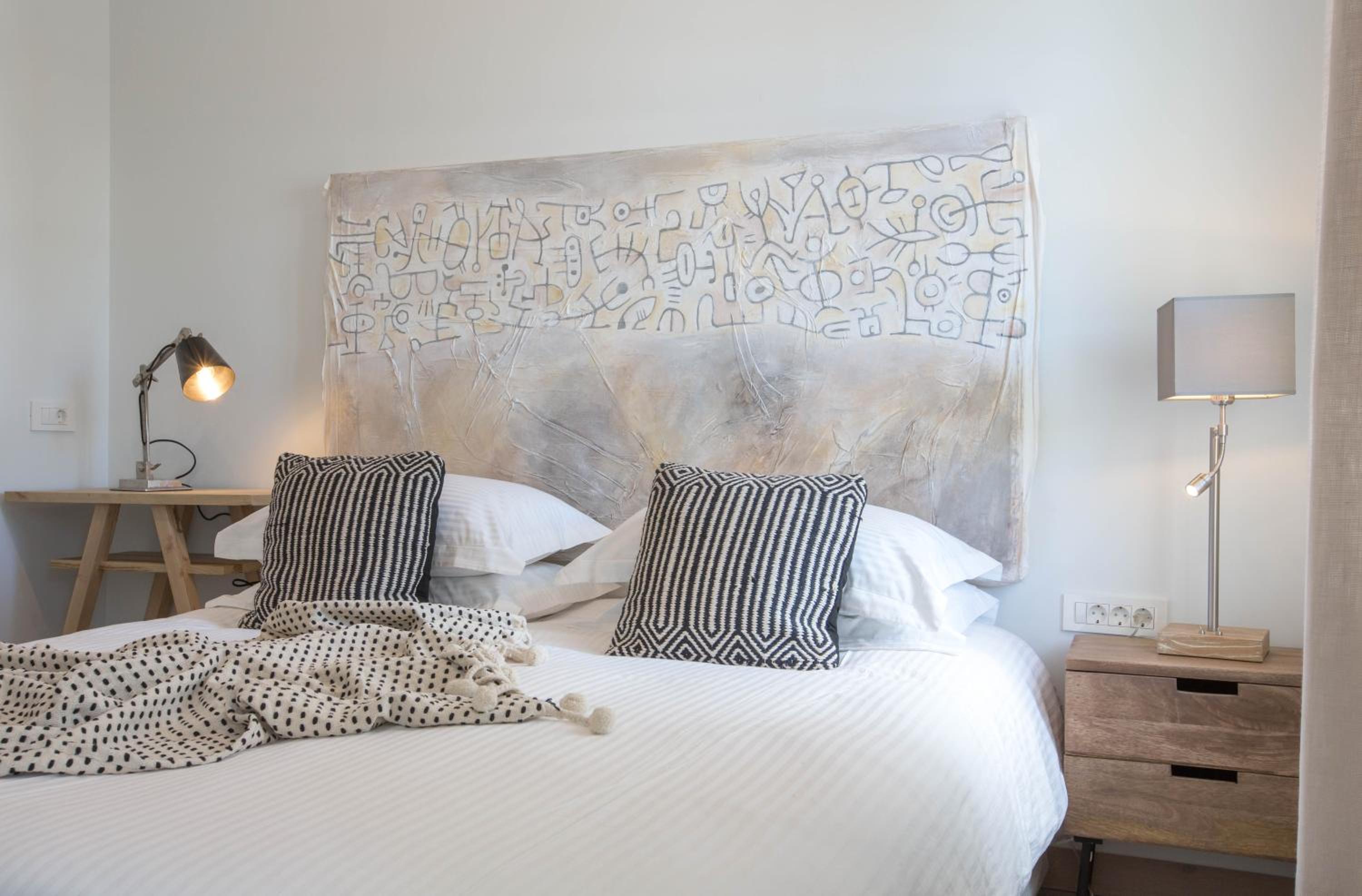 Amymone Suites