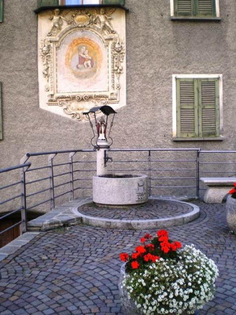 Photo 52