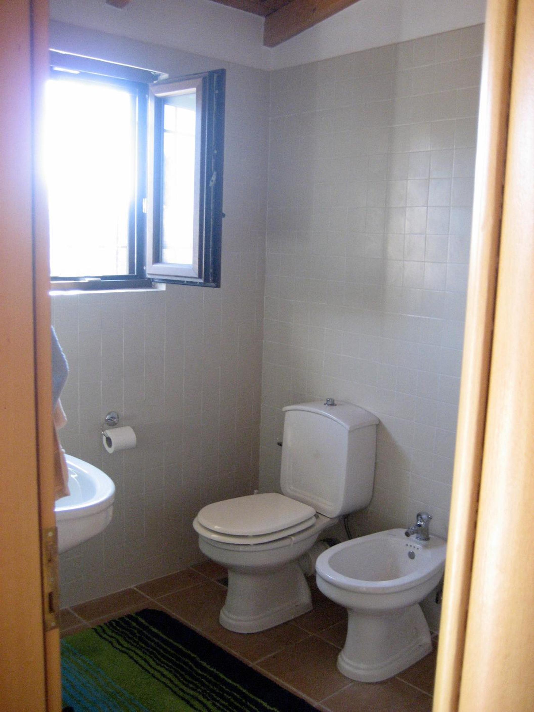 Photo 33