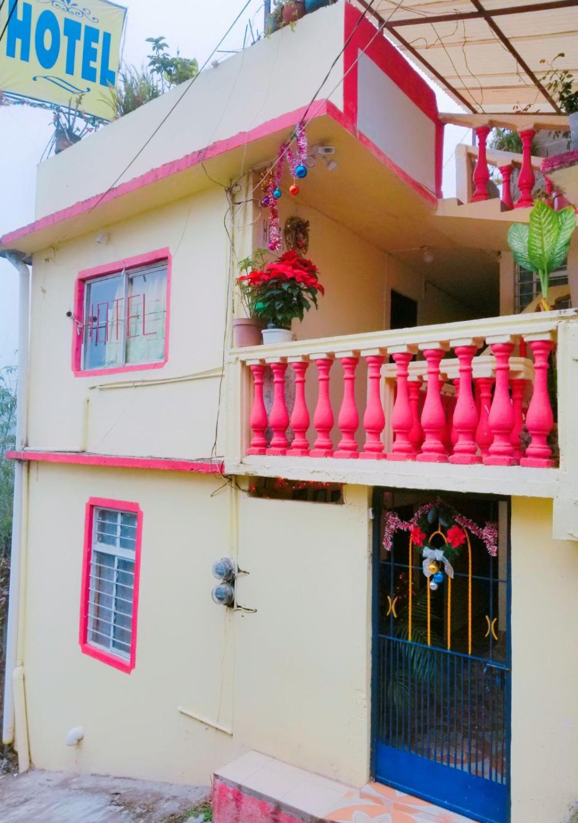 Hotel Economico - Image 1