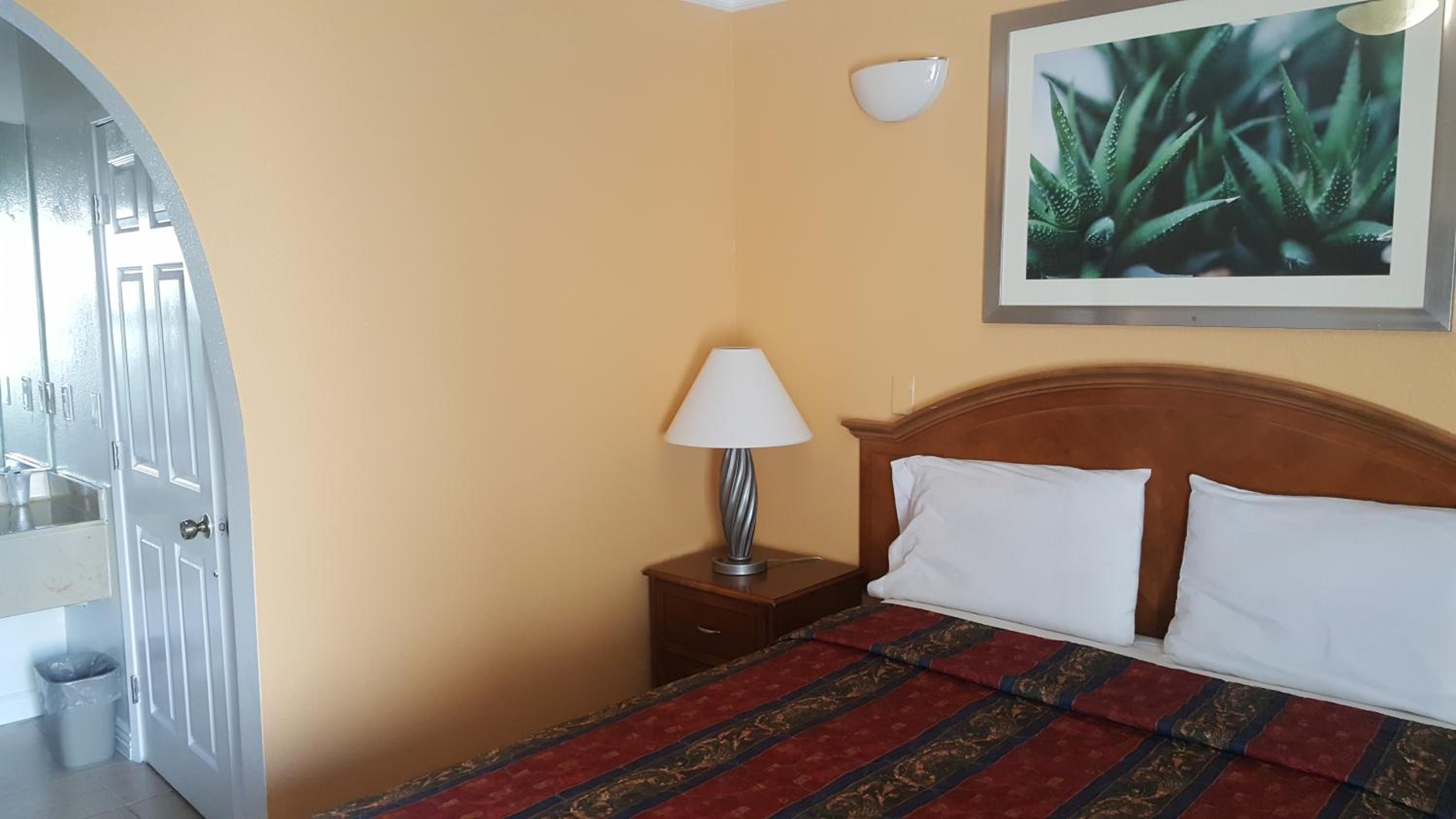 Flamingo Inn Long Beach