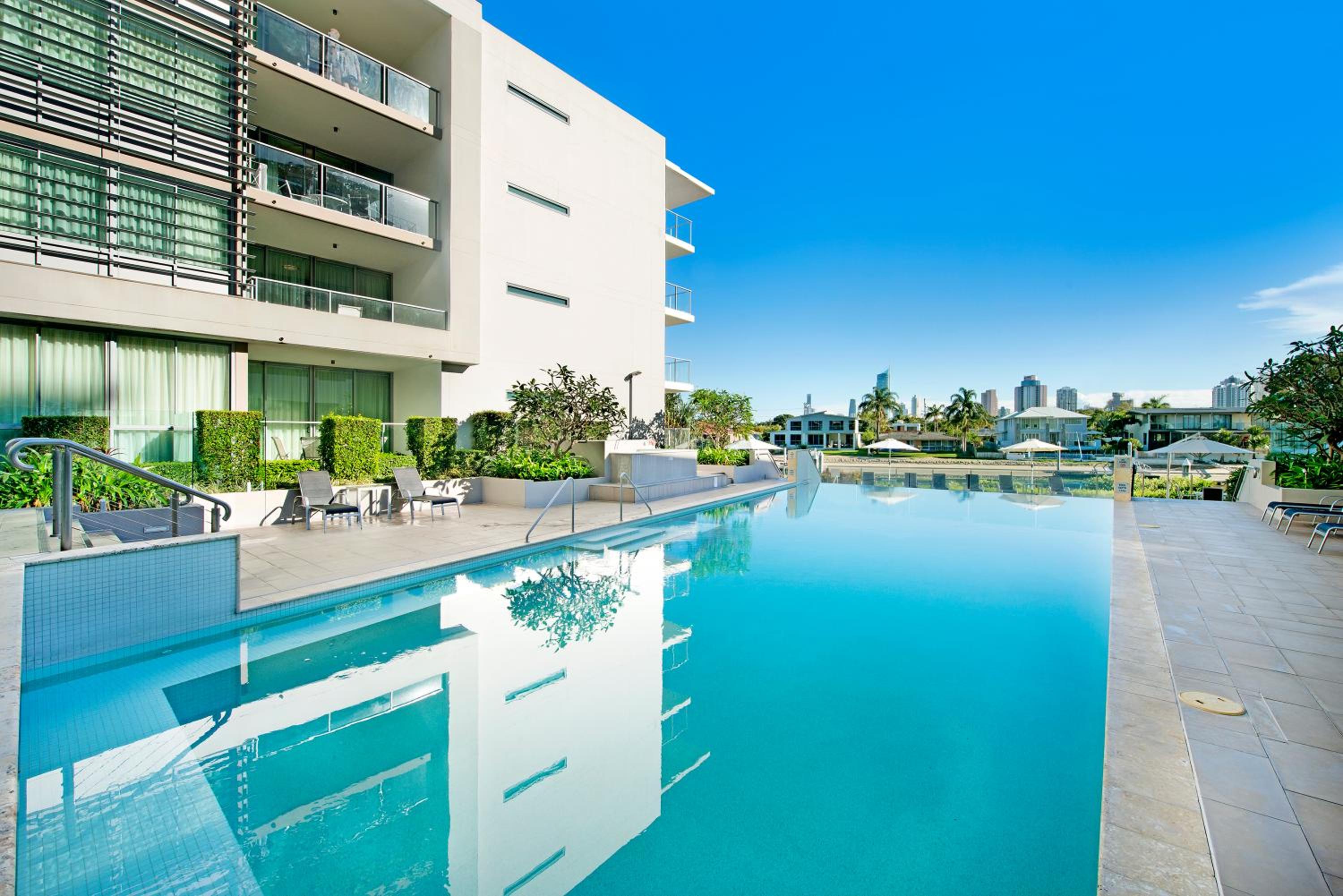 ULTIQA Freshwater Point Resort Broadbeach view 5