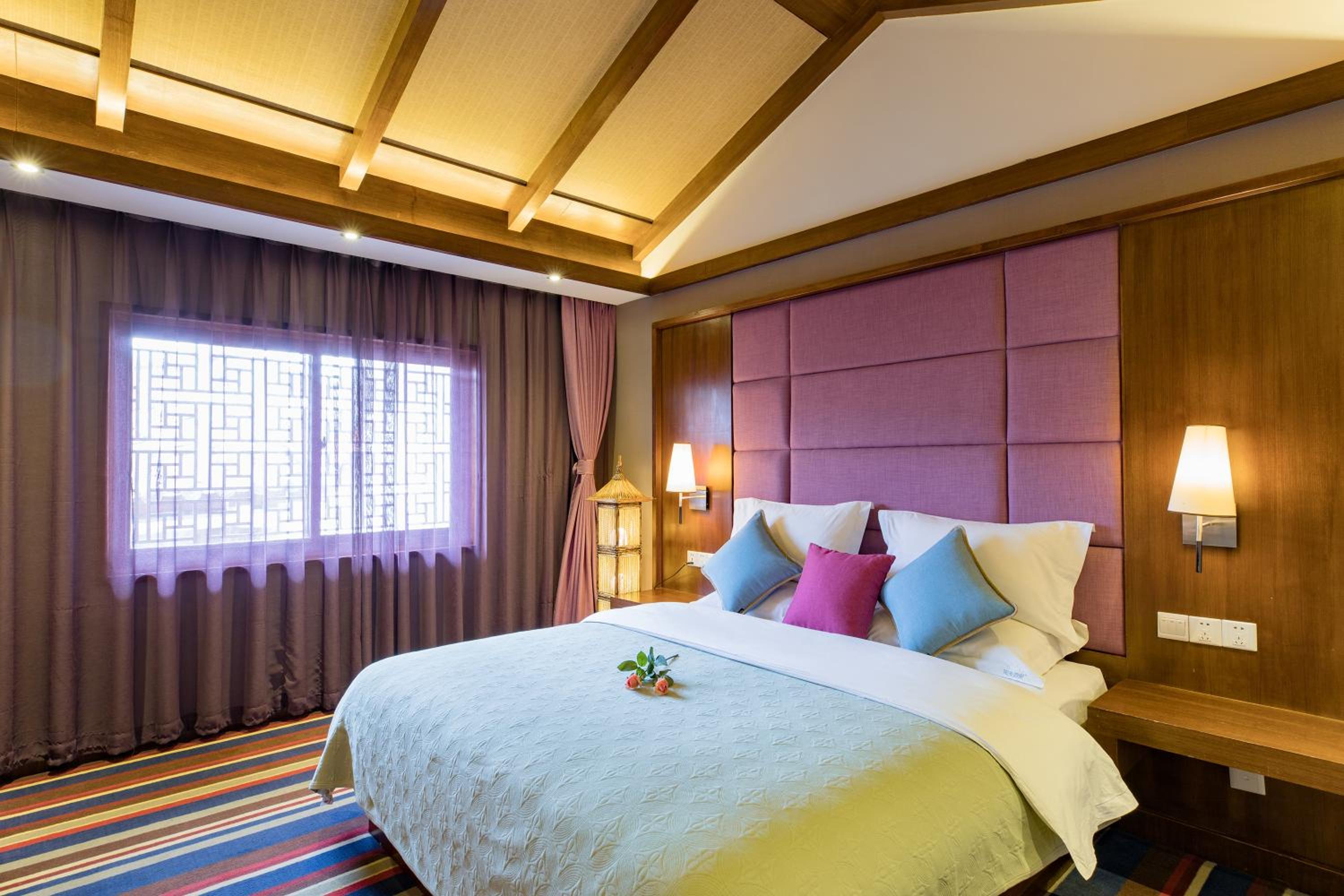 Lijiang Sunshine Nali Inn