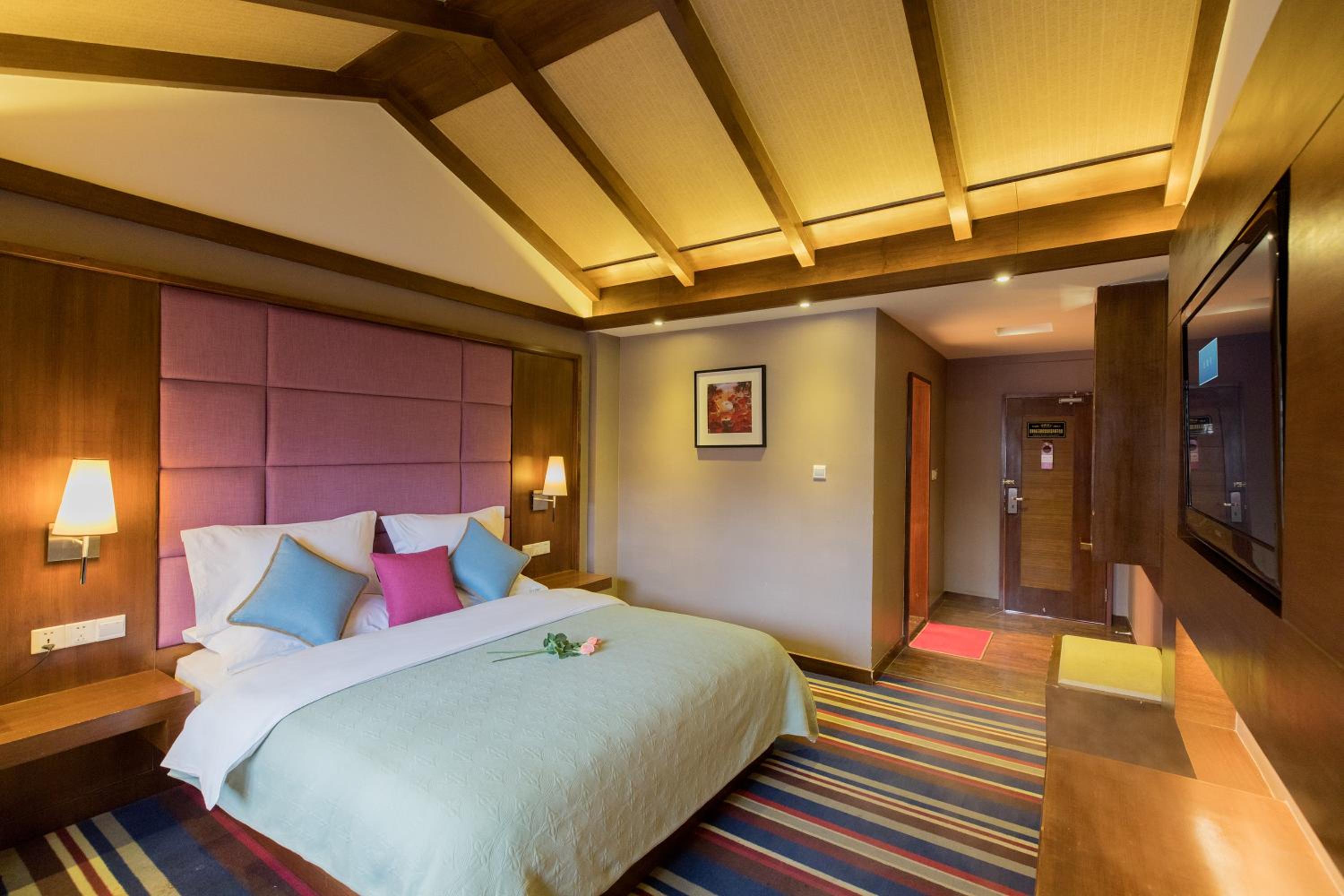 Lijiang Sunshine Nali Inn