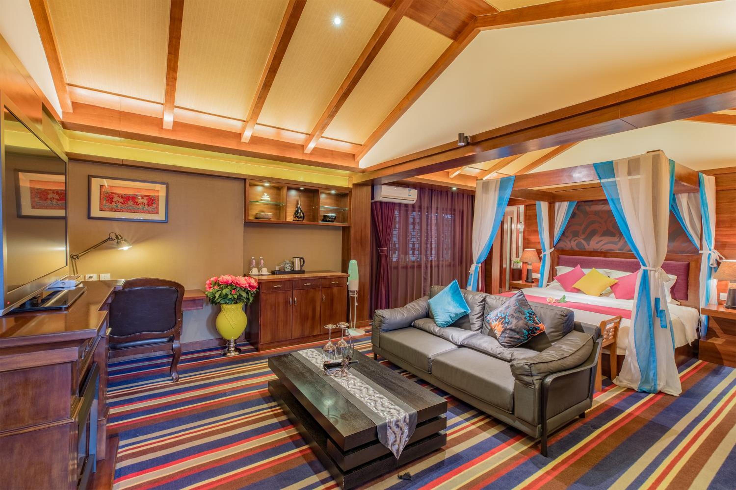 Lijiang Sunshine Nali Inn