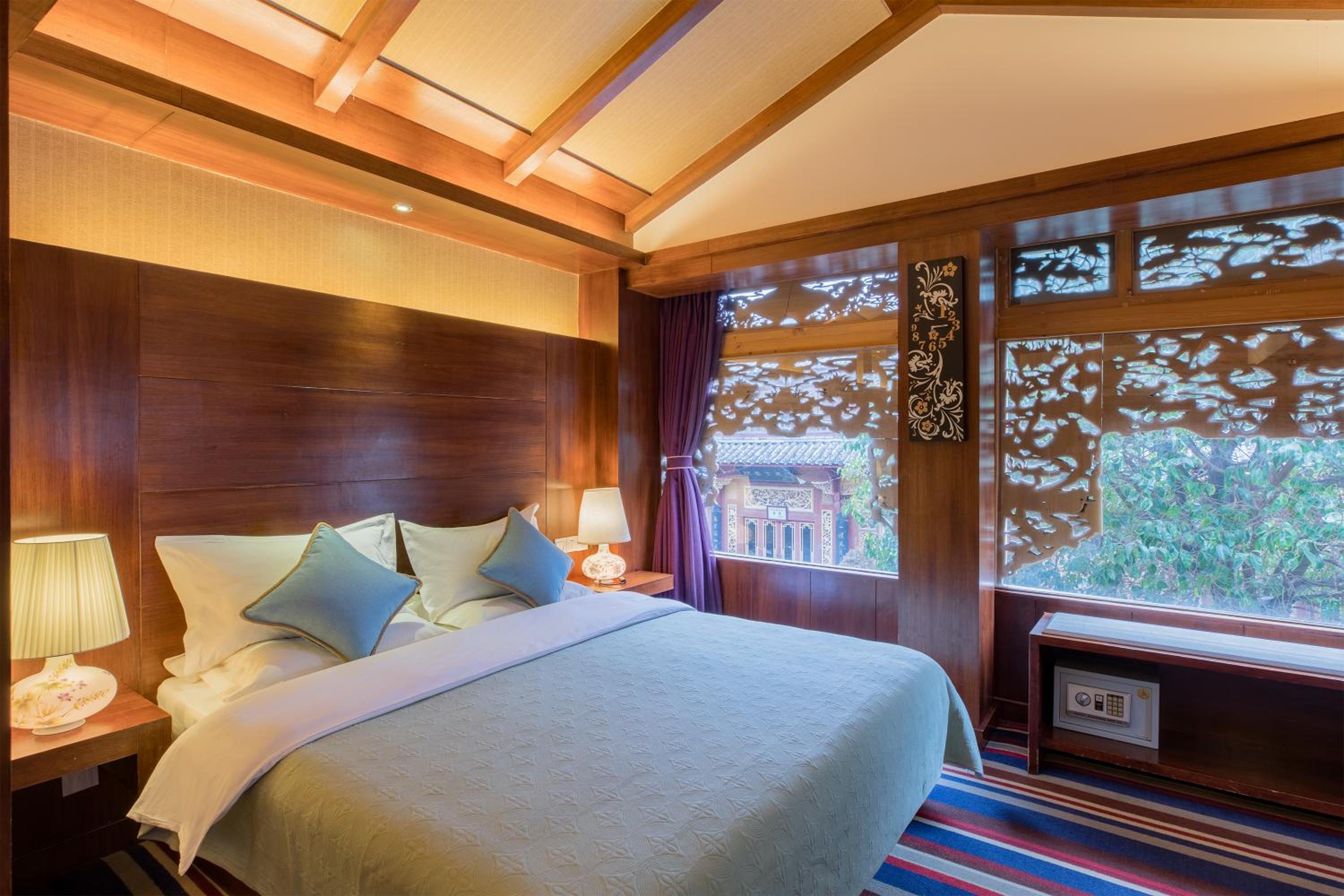 Lijiang Sunshine Nali Inn