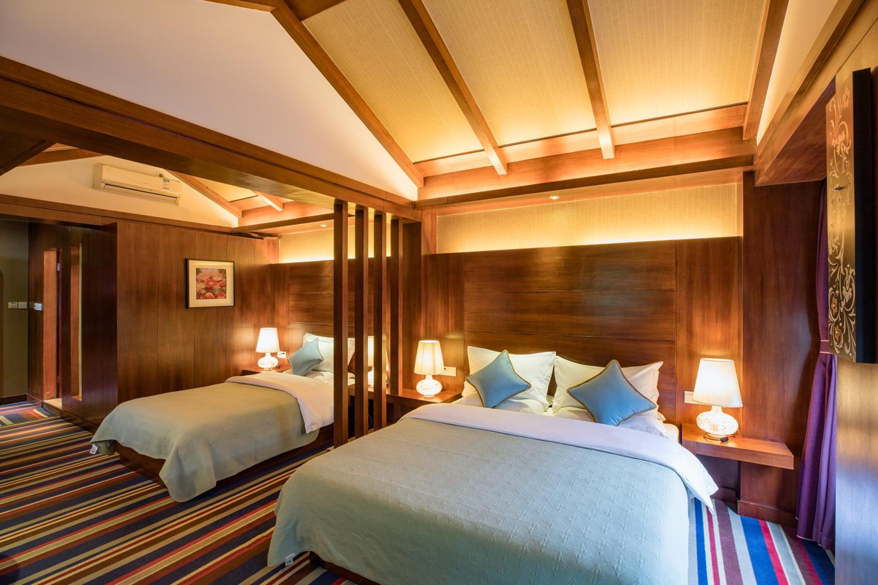 Lijiang Sunshine Nali Inn