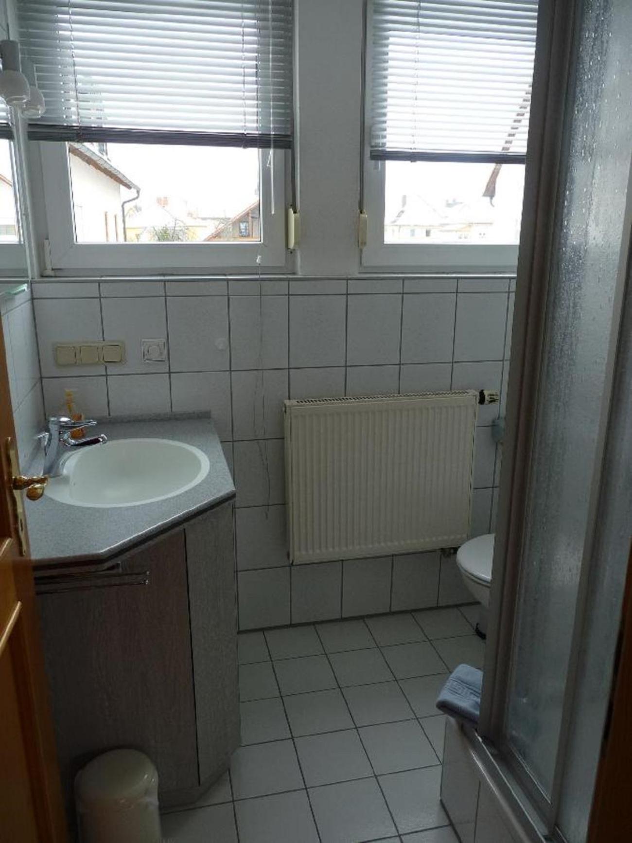 Photo 32