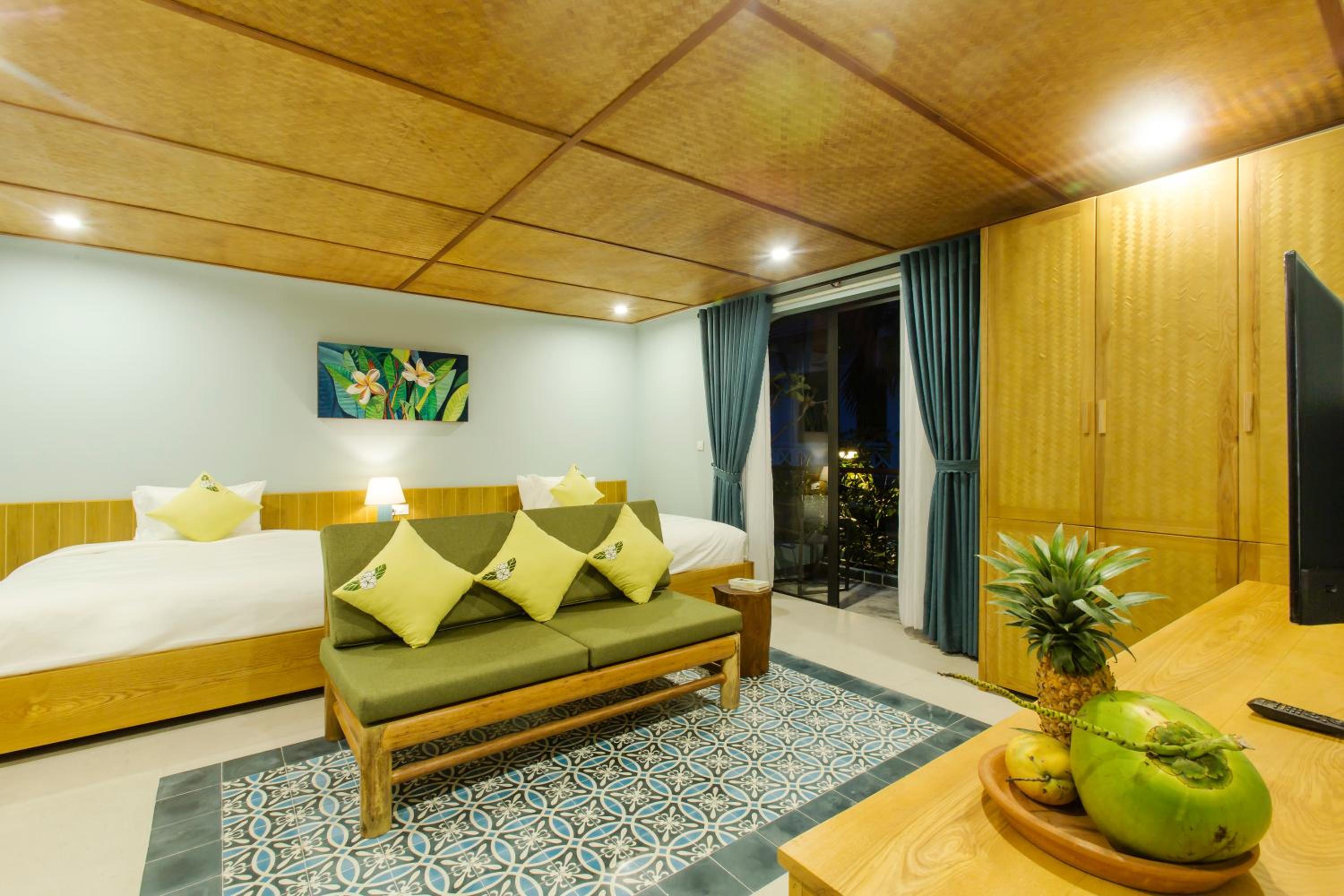 Villa De Campagne Hoi An- Boutique homestay with pool and family soul