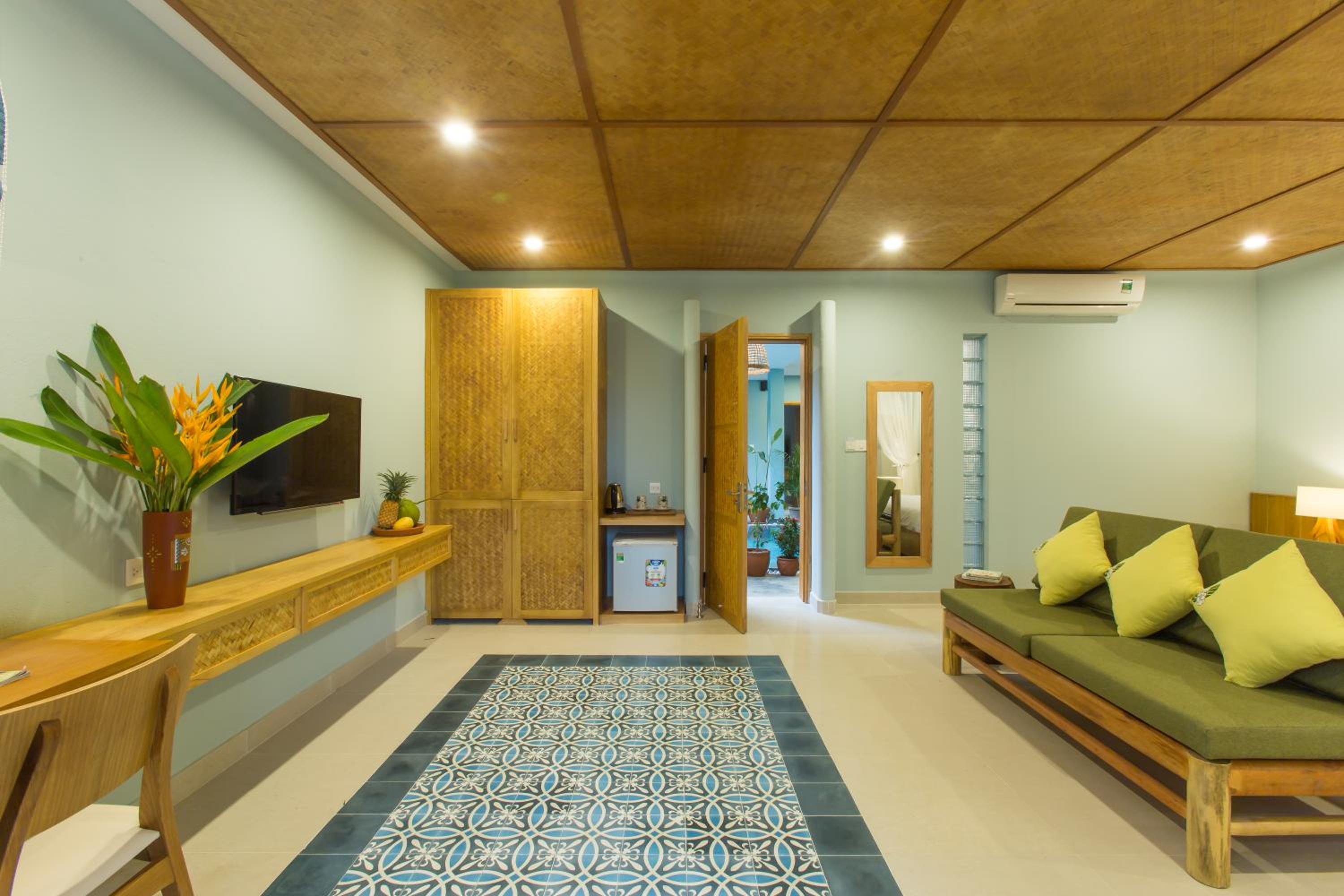 Villa De Campagne Hoi An- Boutique homestay with pool and family soul