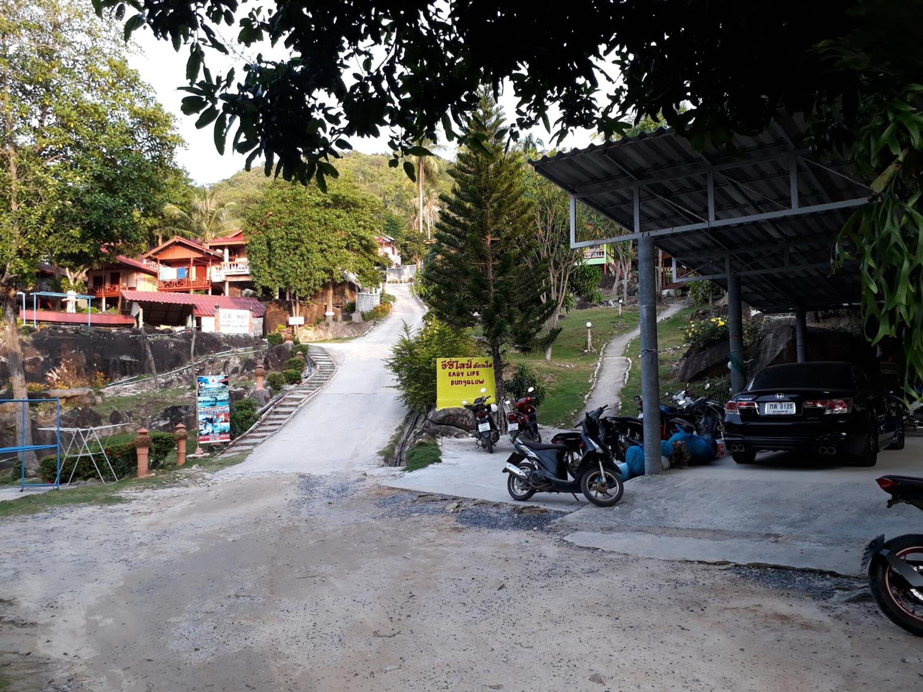 Easy Life Bungalows