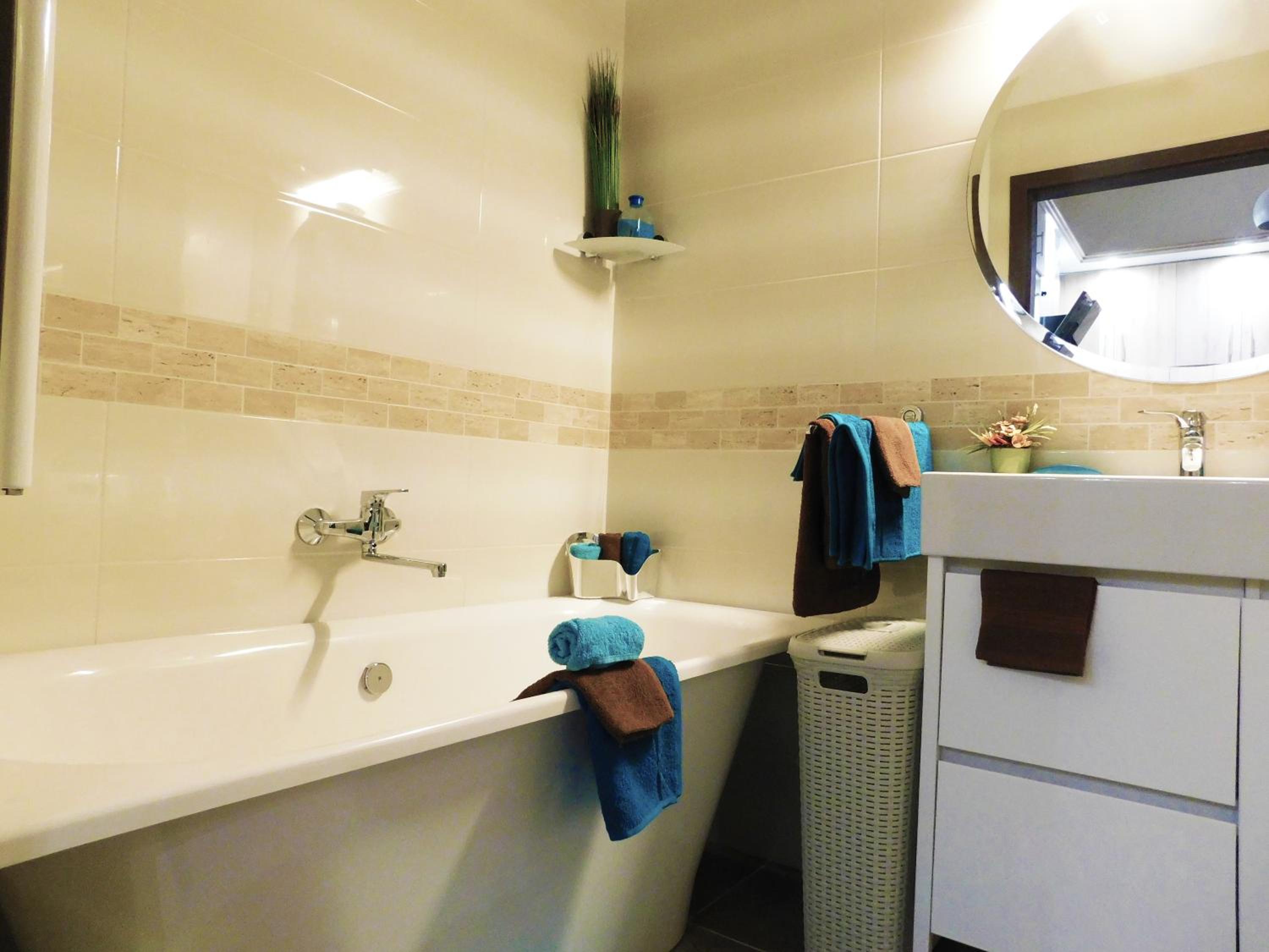 Wonder Deer Luxury Apartment at the Opera self check-in view 4