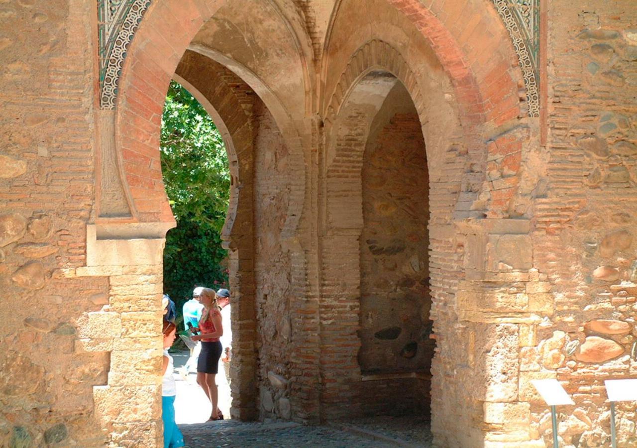 Photo 32