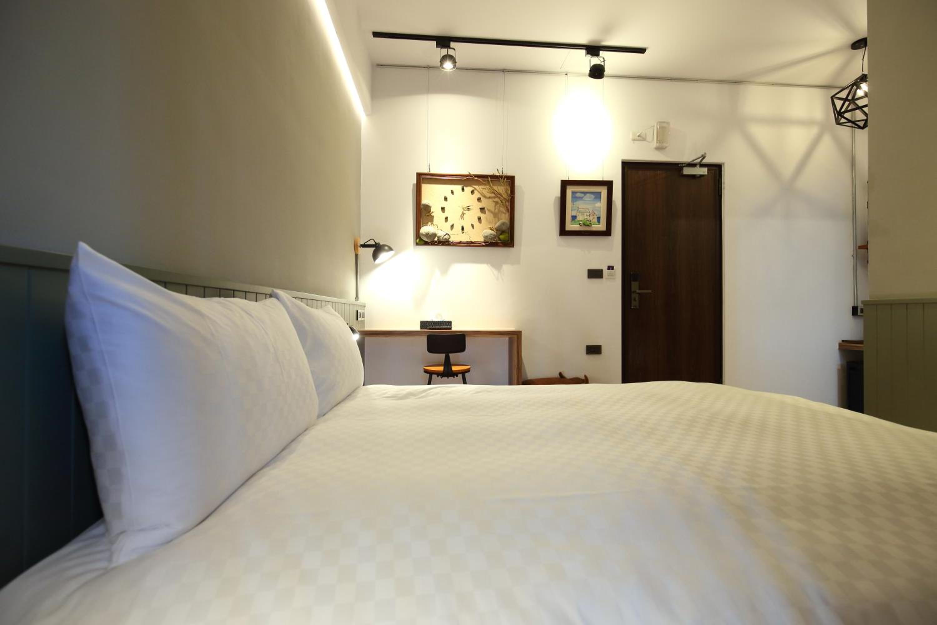 MIDORI Hostel