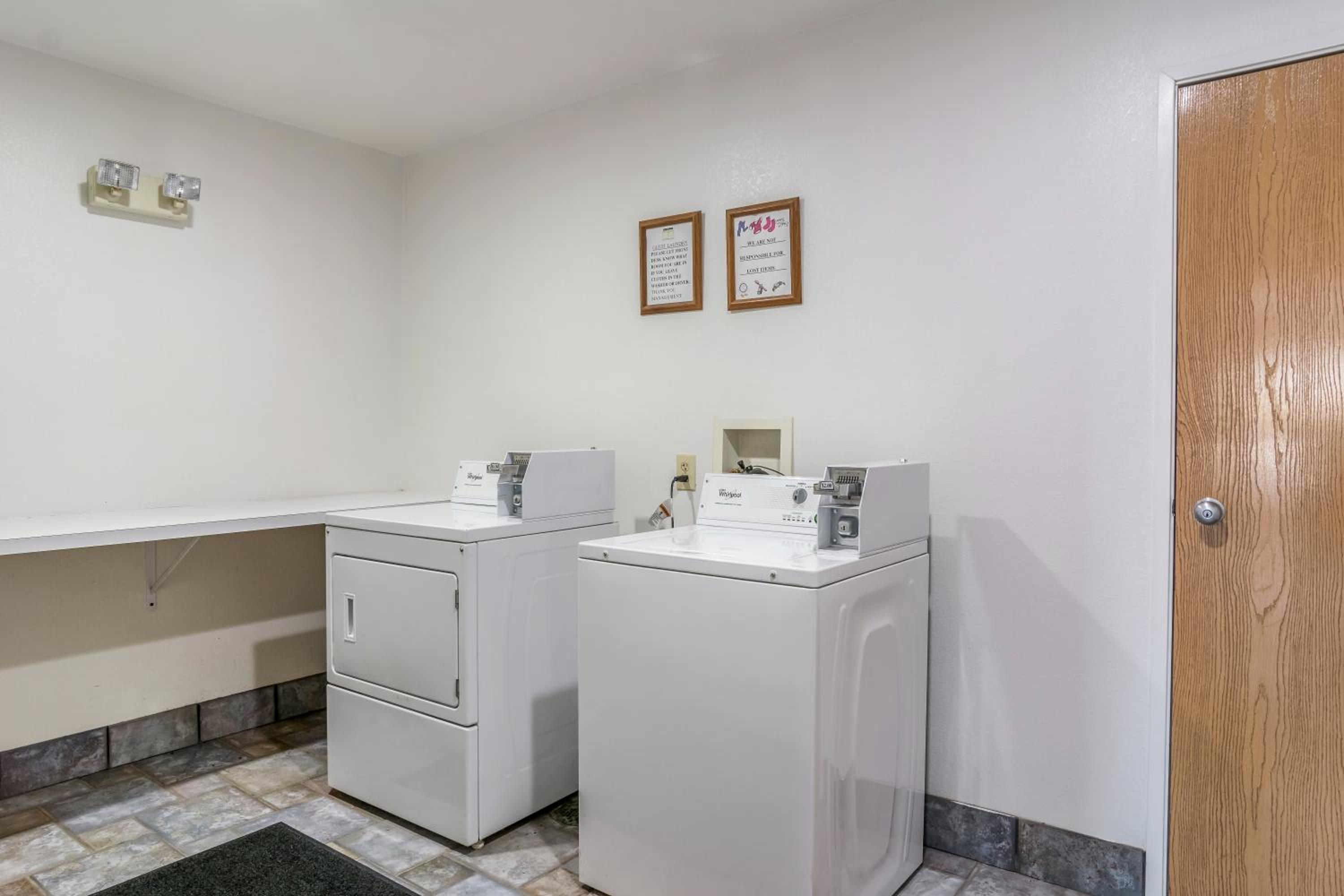 Motel 6-Barkeyville, PA - Property Image 12