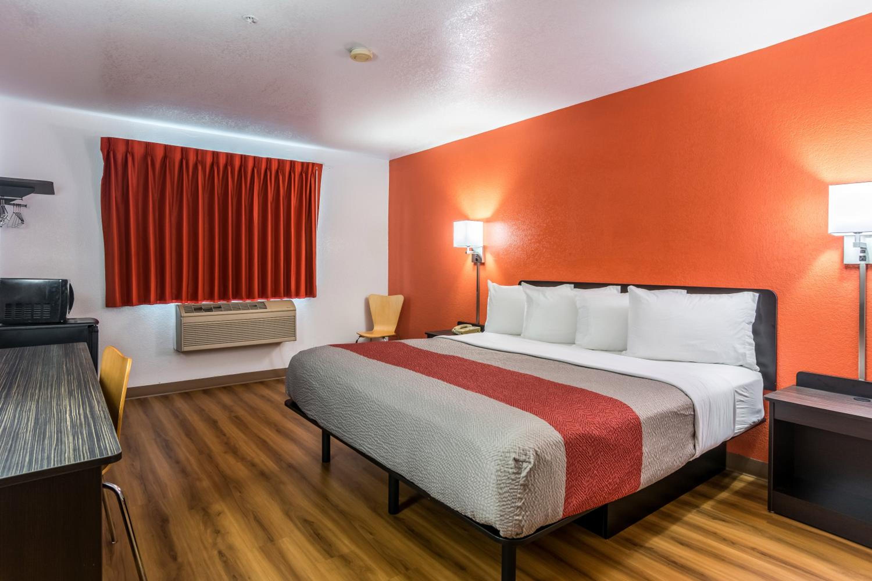 Motel 6-Barkeyville, PA - Property Image 26