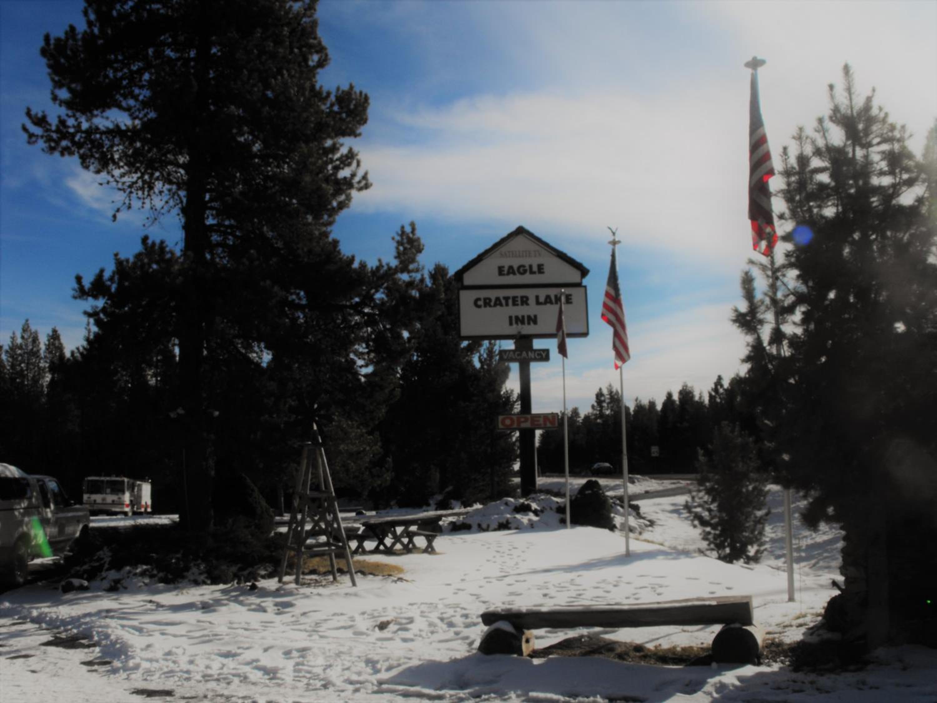 Eagle Crater Lake Inn