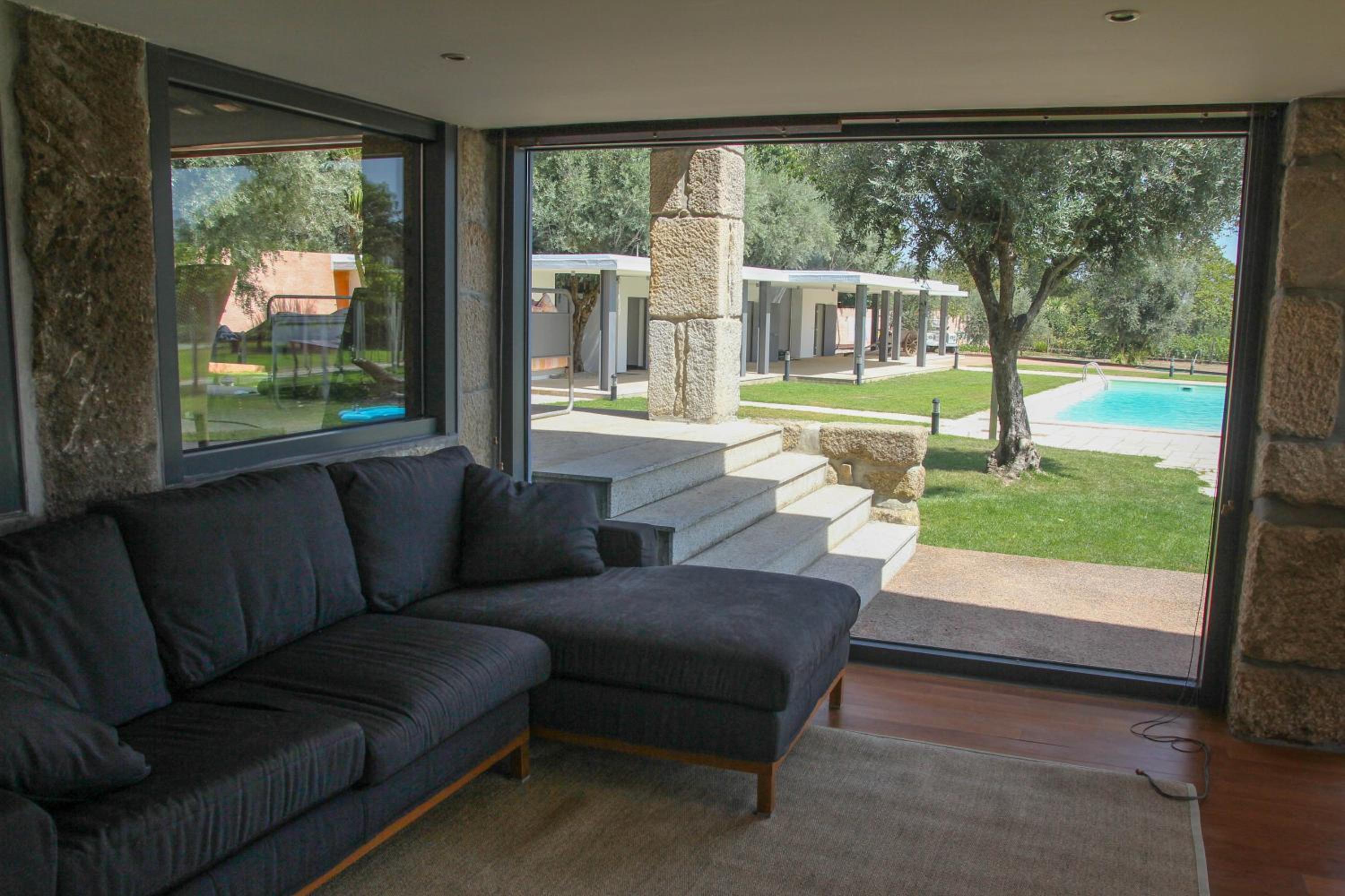 ARTS IN Country House view 2