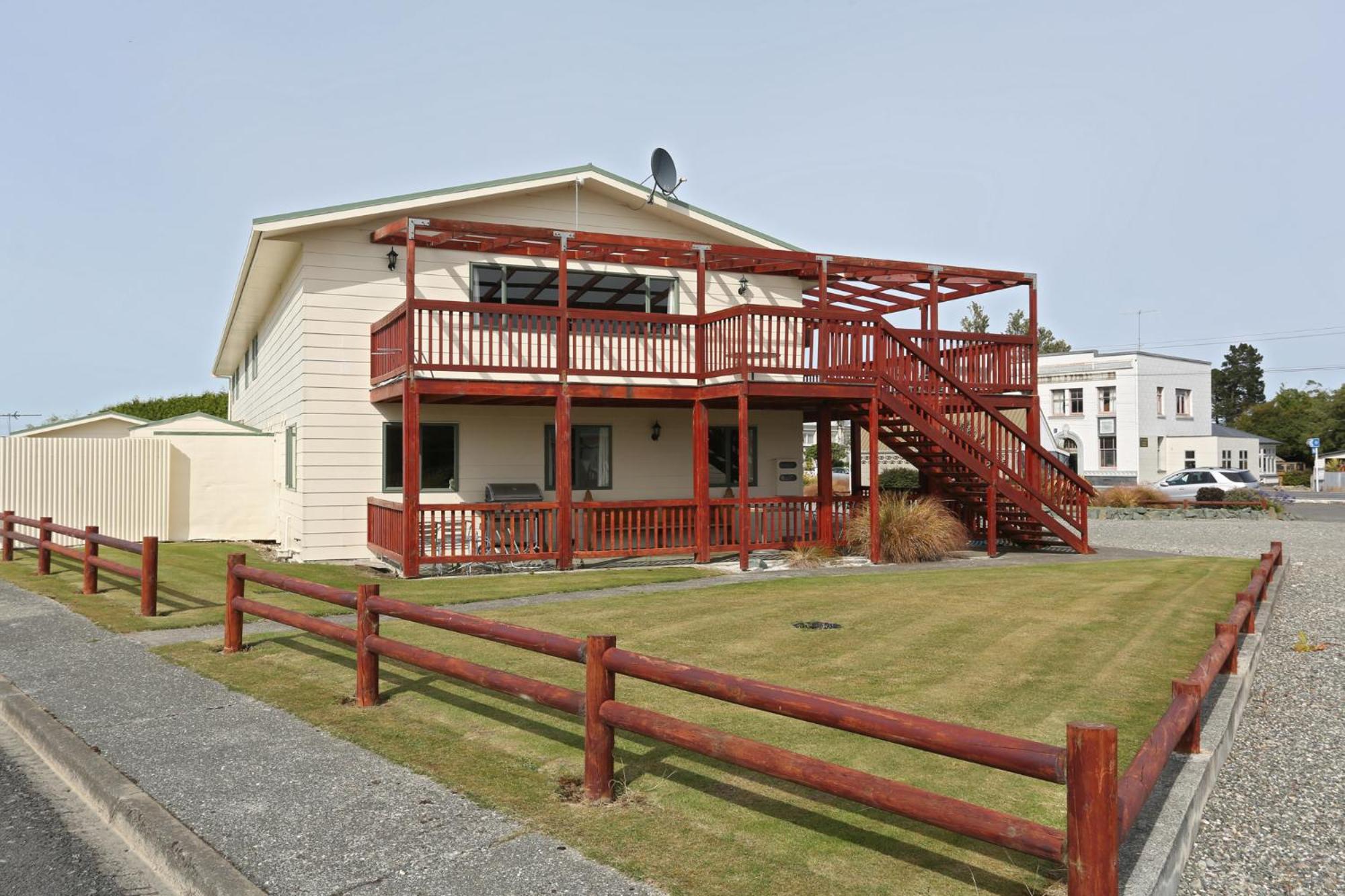 Tui Base Camp