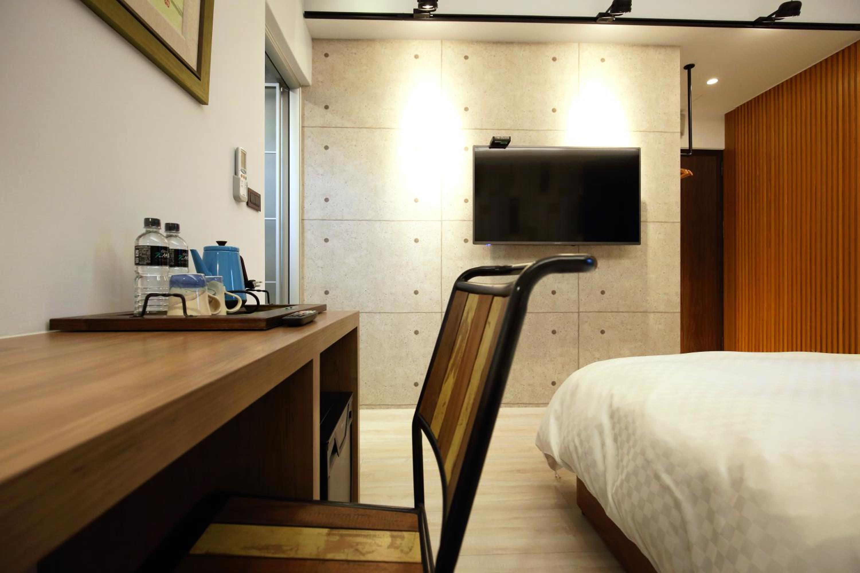 MIDORI Hostel
