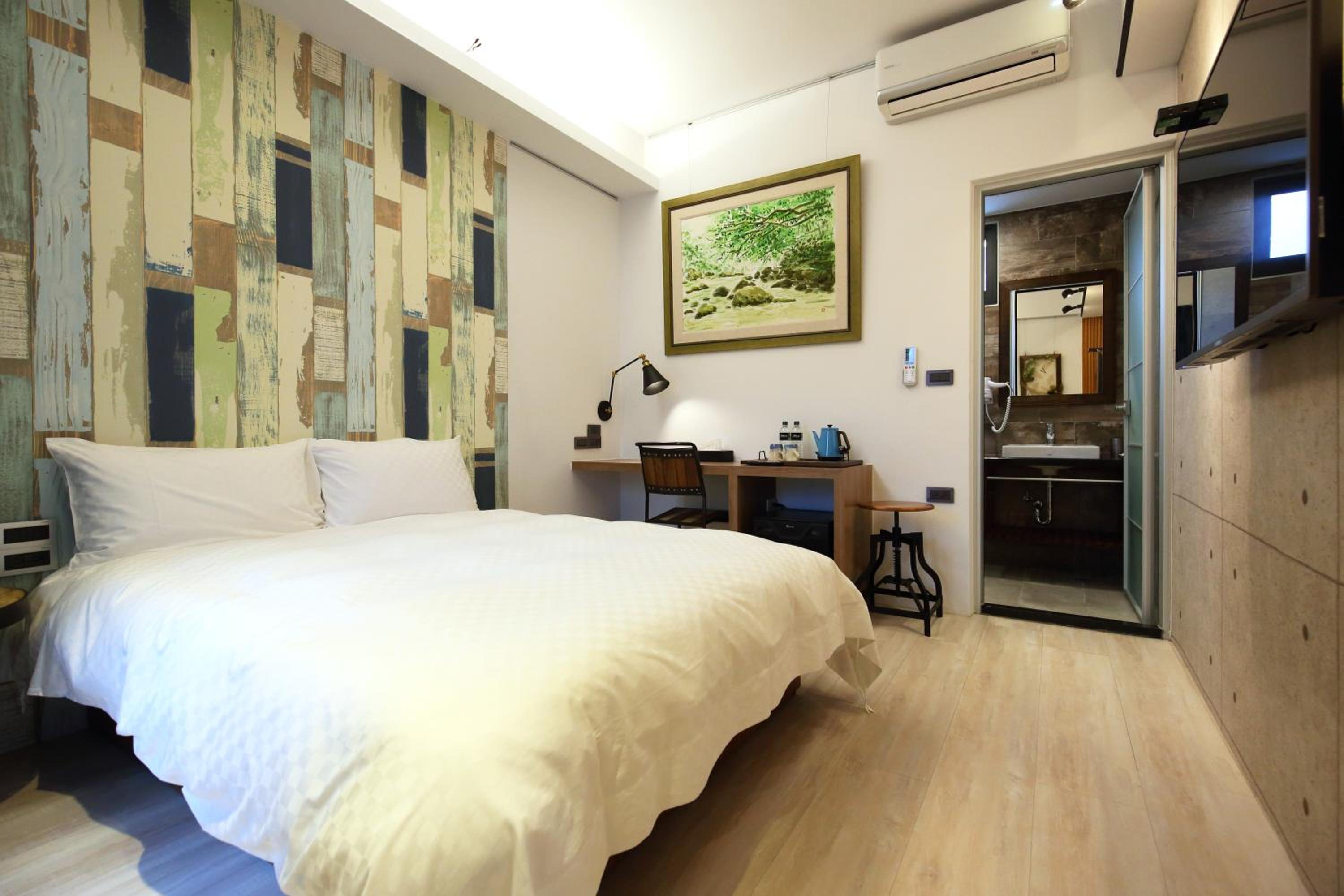 MIDORI Hostel