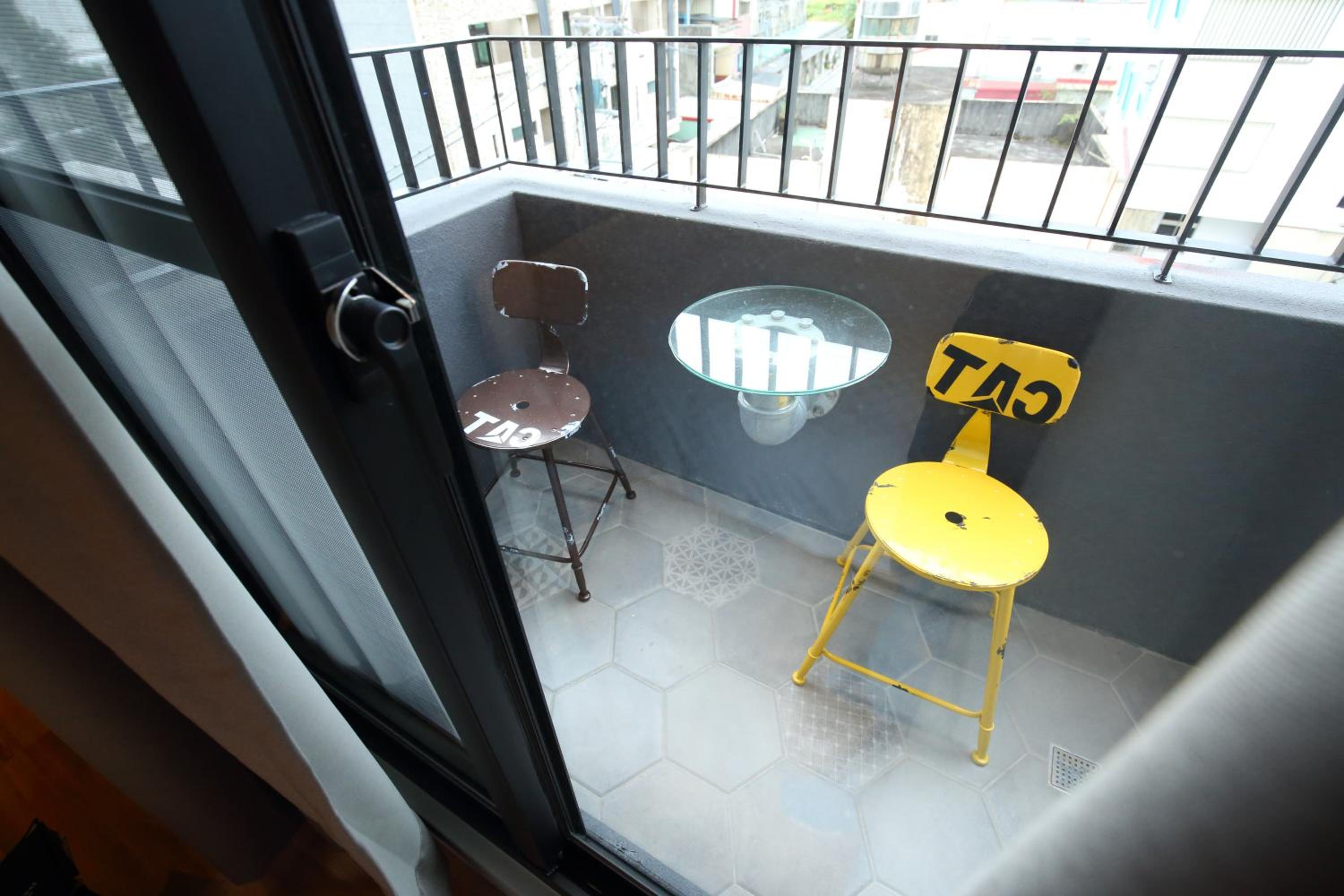 MIDORI Hostel
