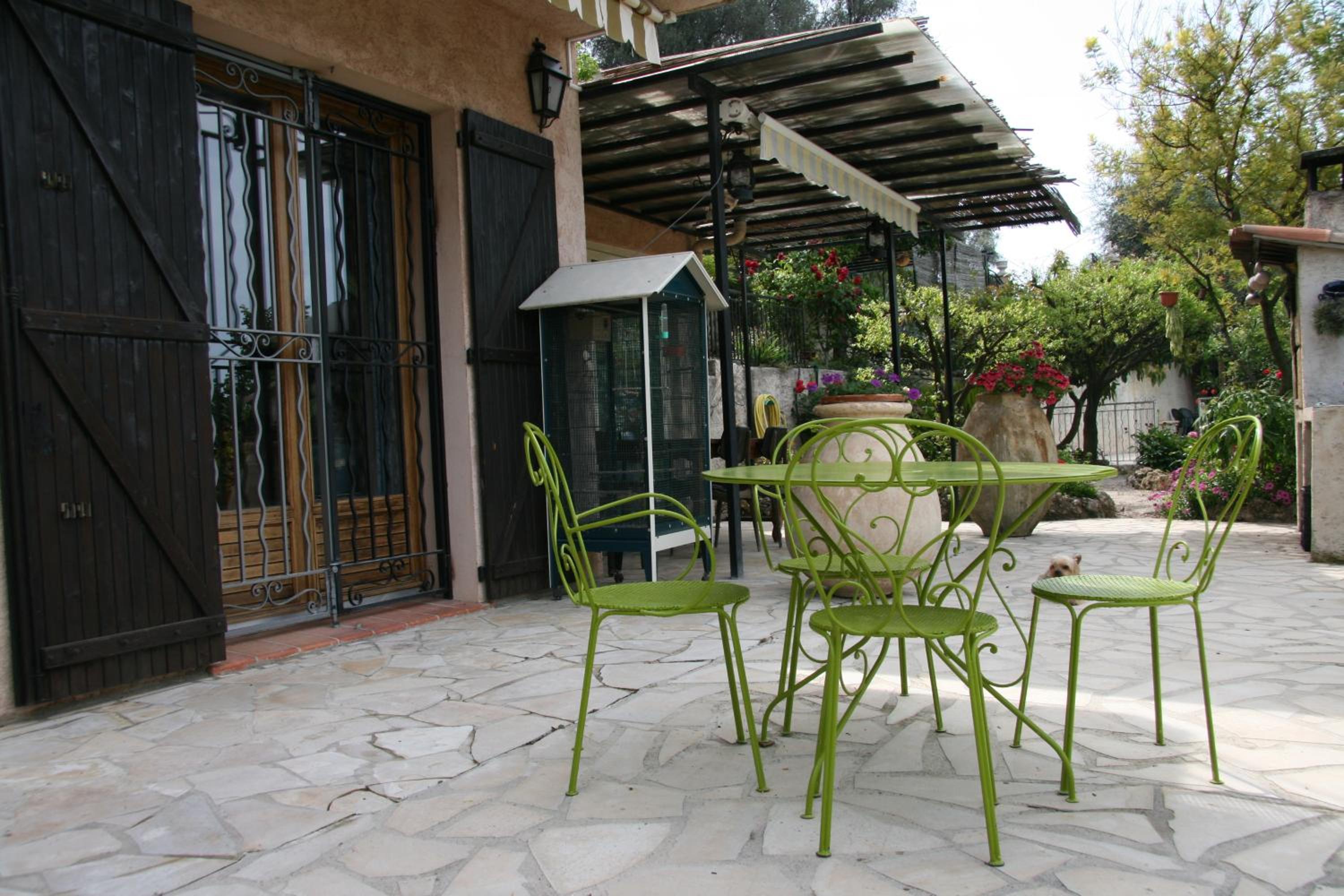 Photo 19