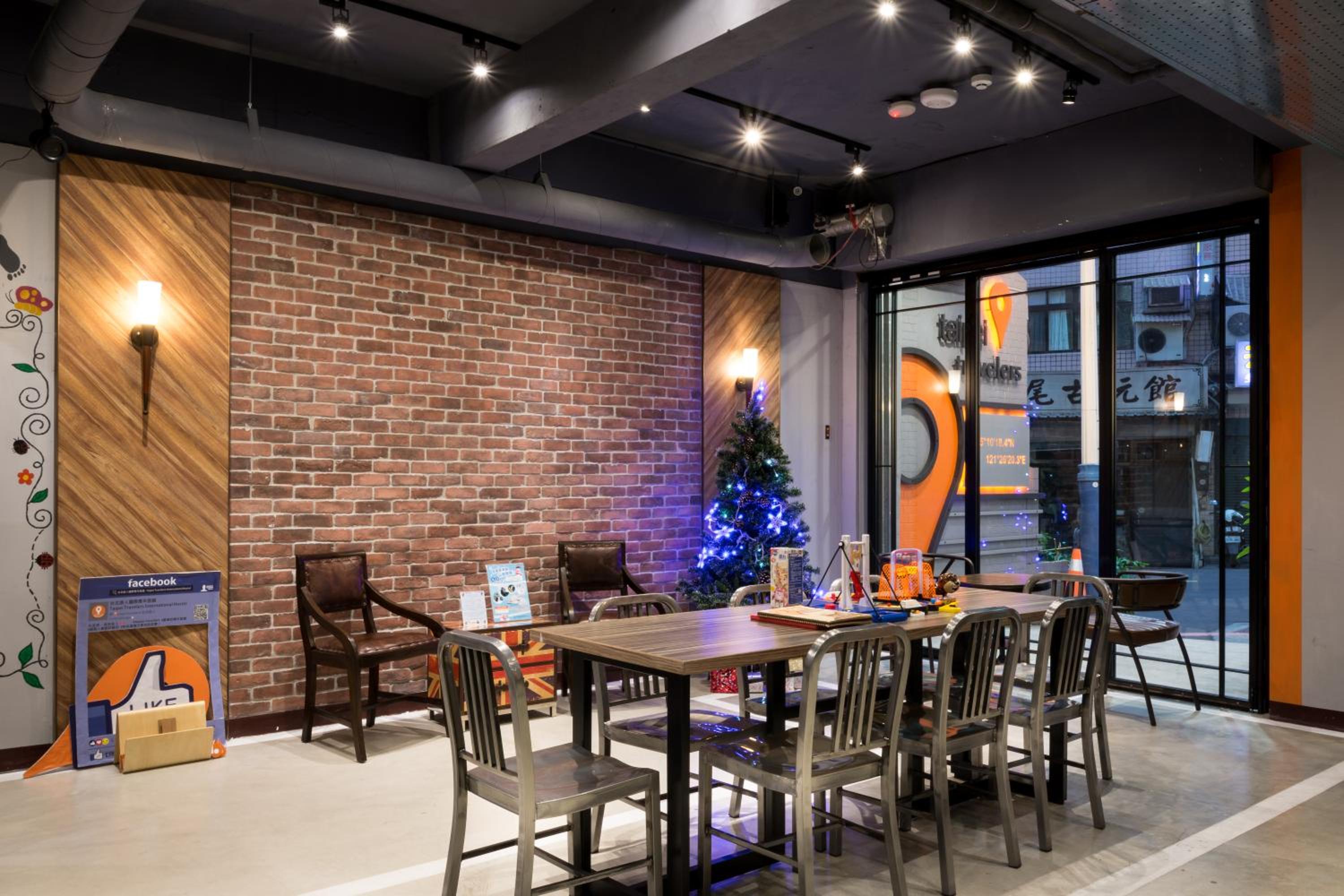 Taipei Travelers International Hostel