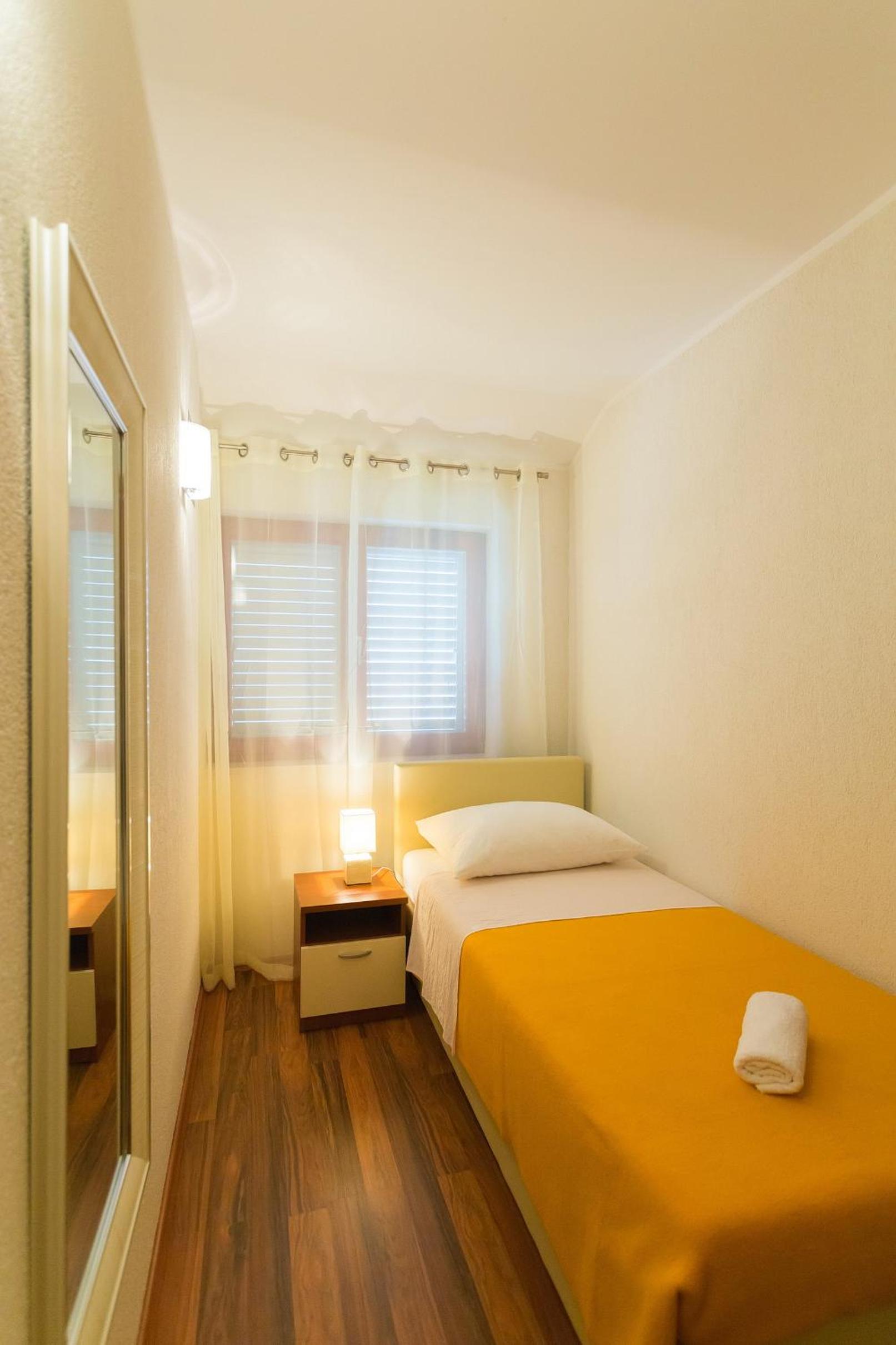Niki Apartment