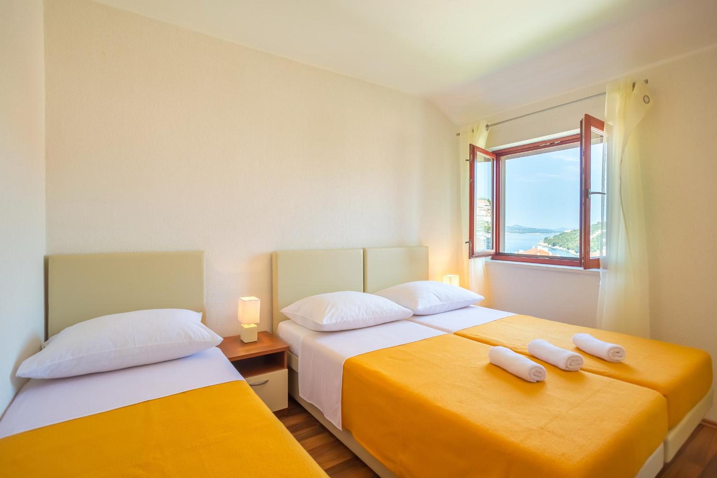 Niki Apartment
