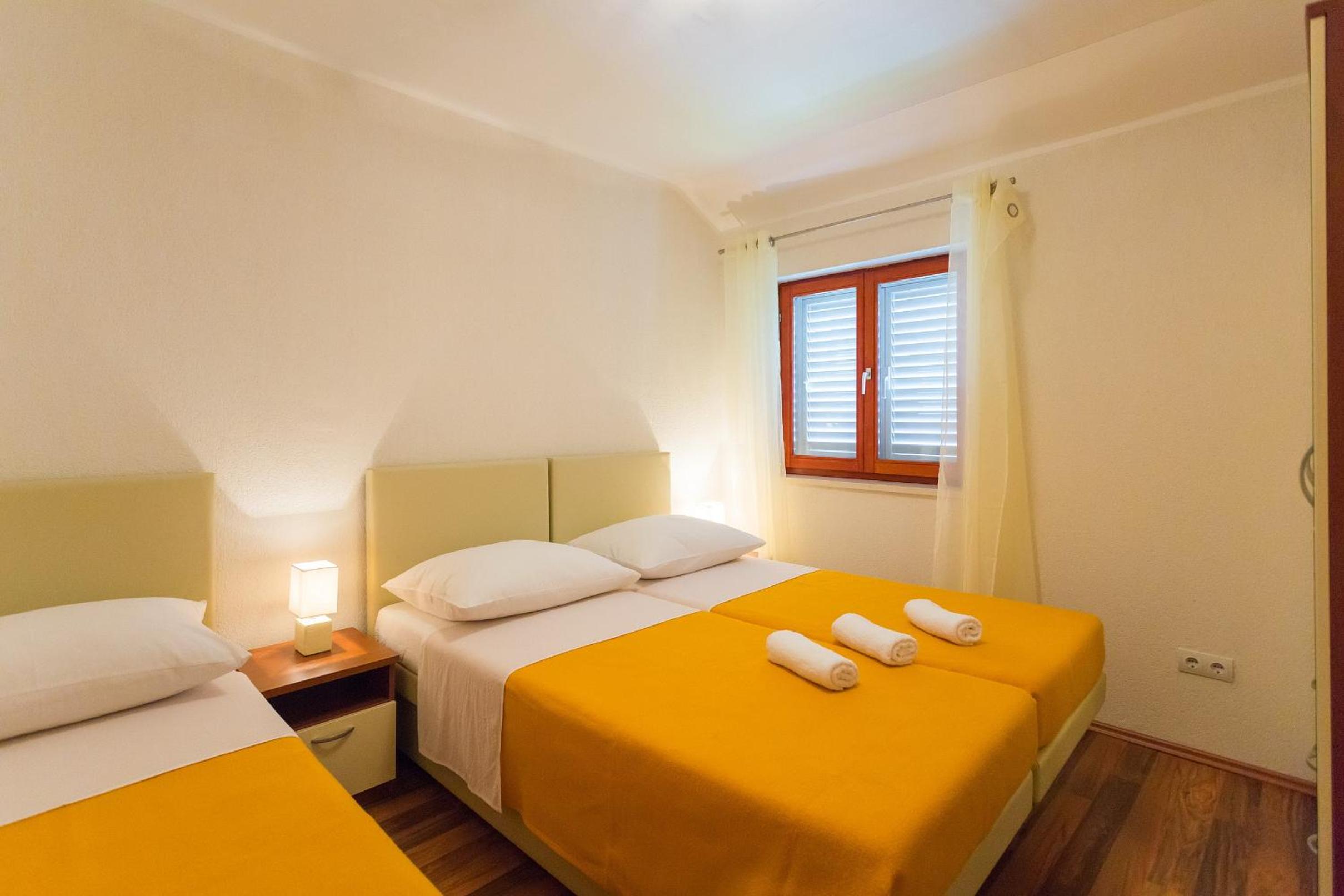 Niki Apartment