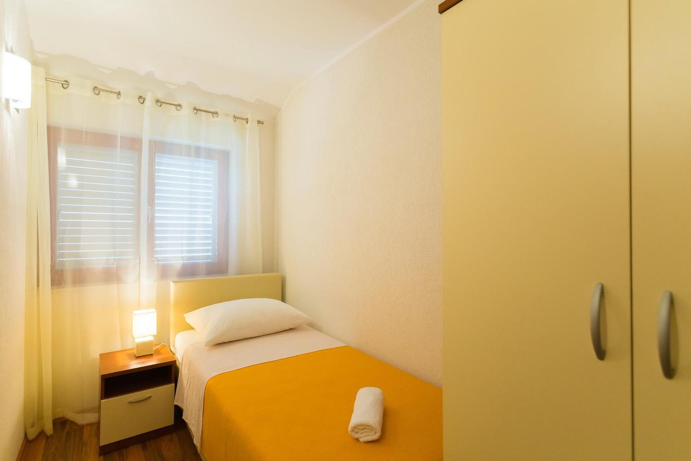 Niki Apartment
