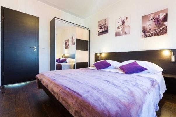 Niki Apartment