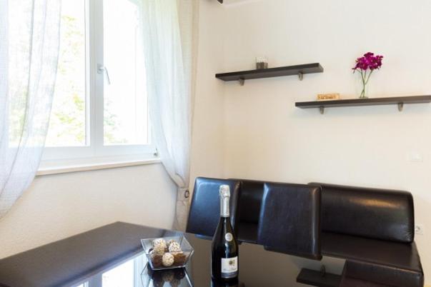 Niki Apartment