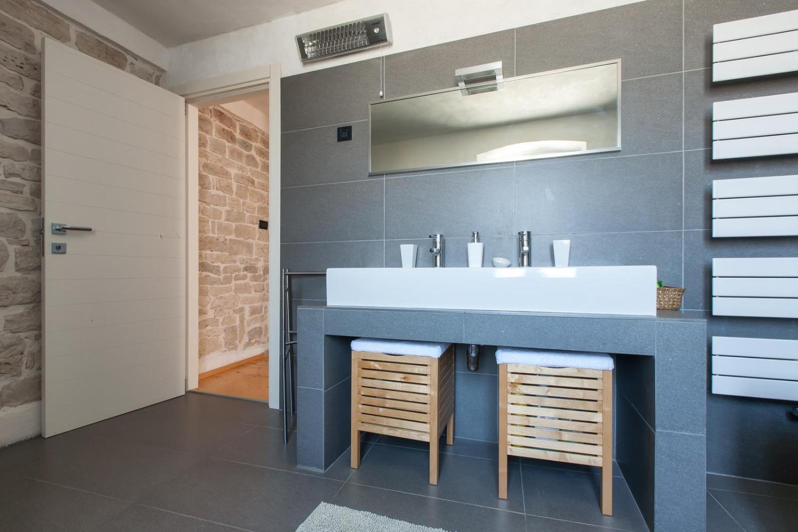 Casa Bumbara en Vodnjan — bathroom