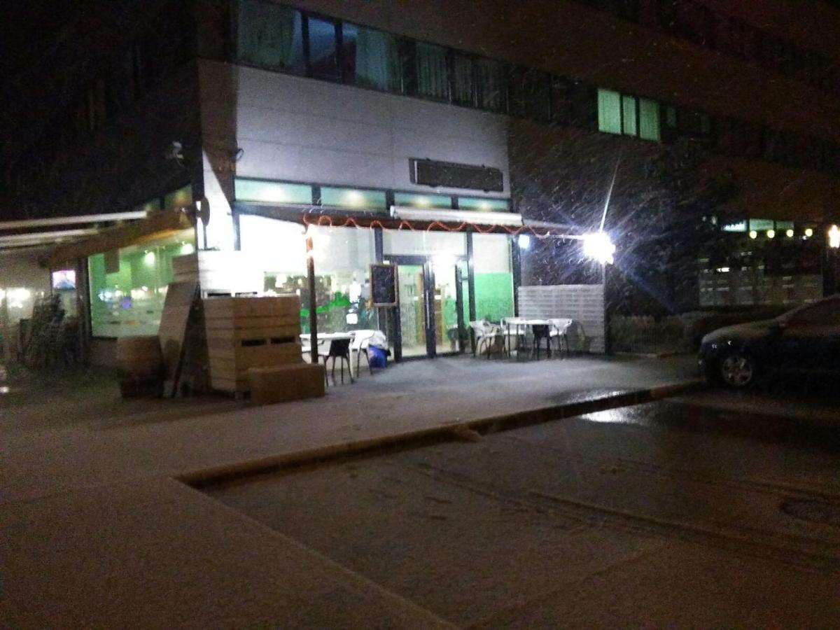 restaurant