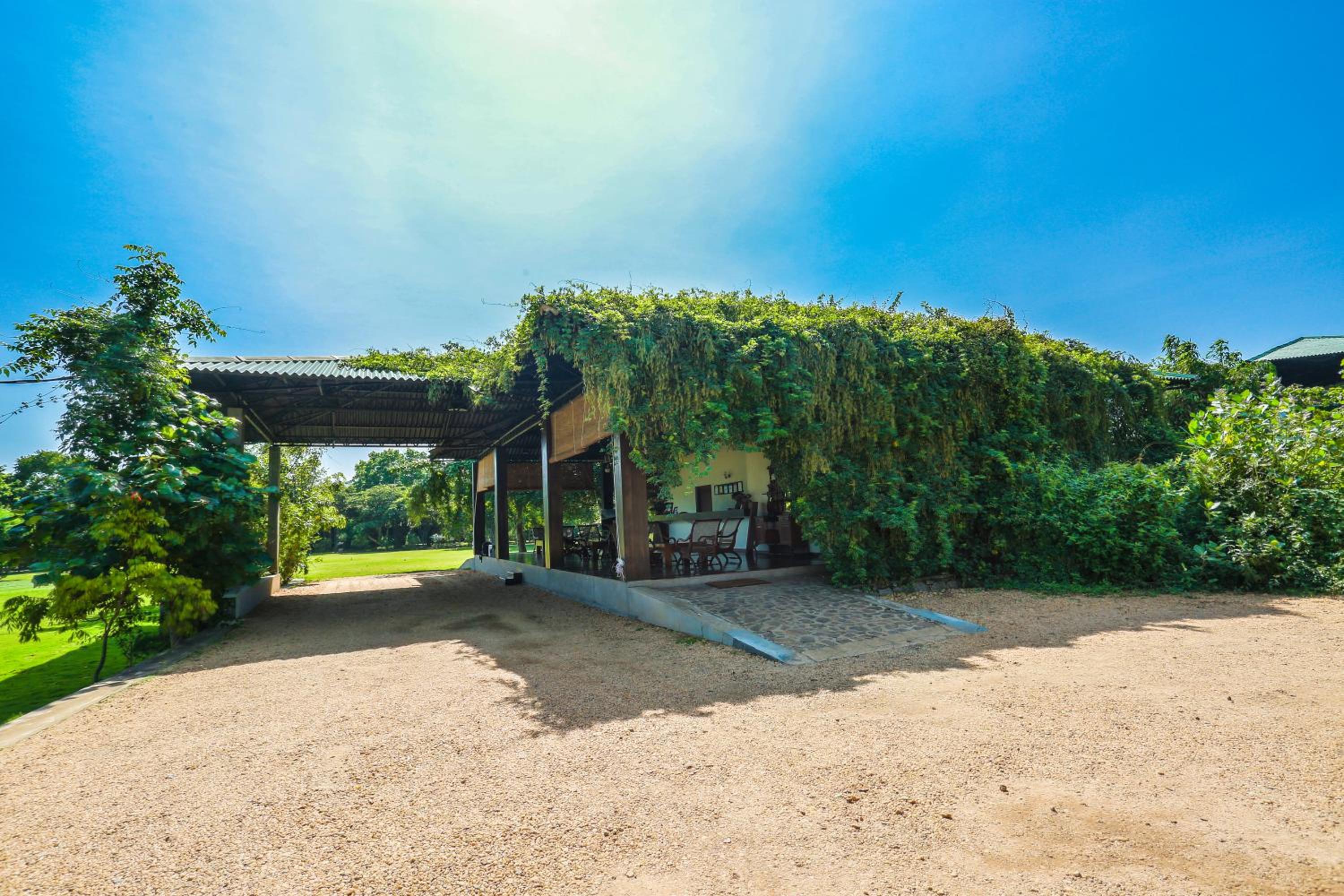 Camellia Resort and Spa
