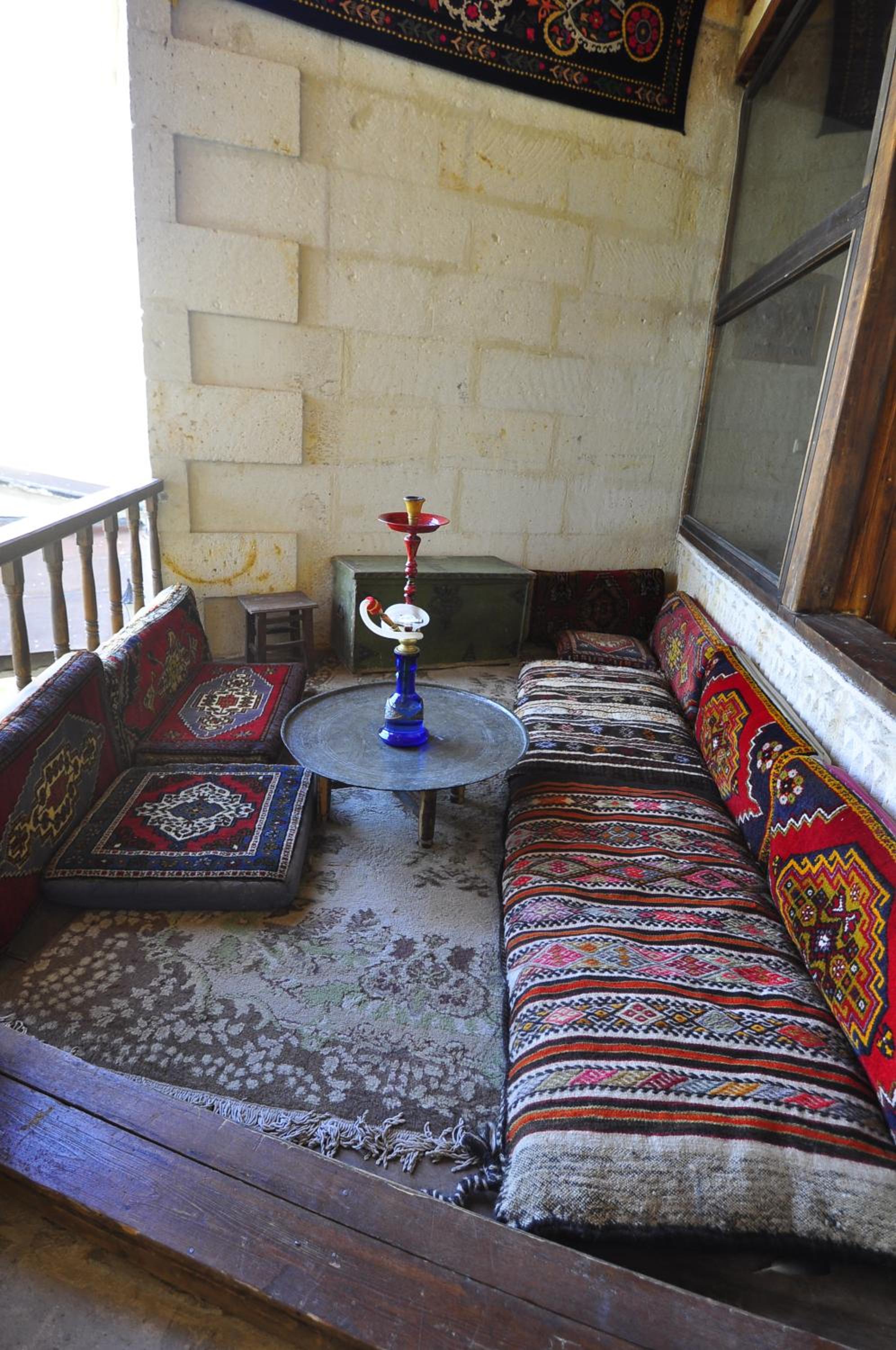 Kismet Cave House - Image 17