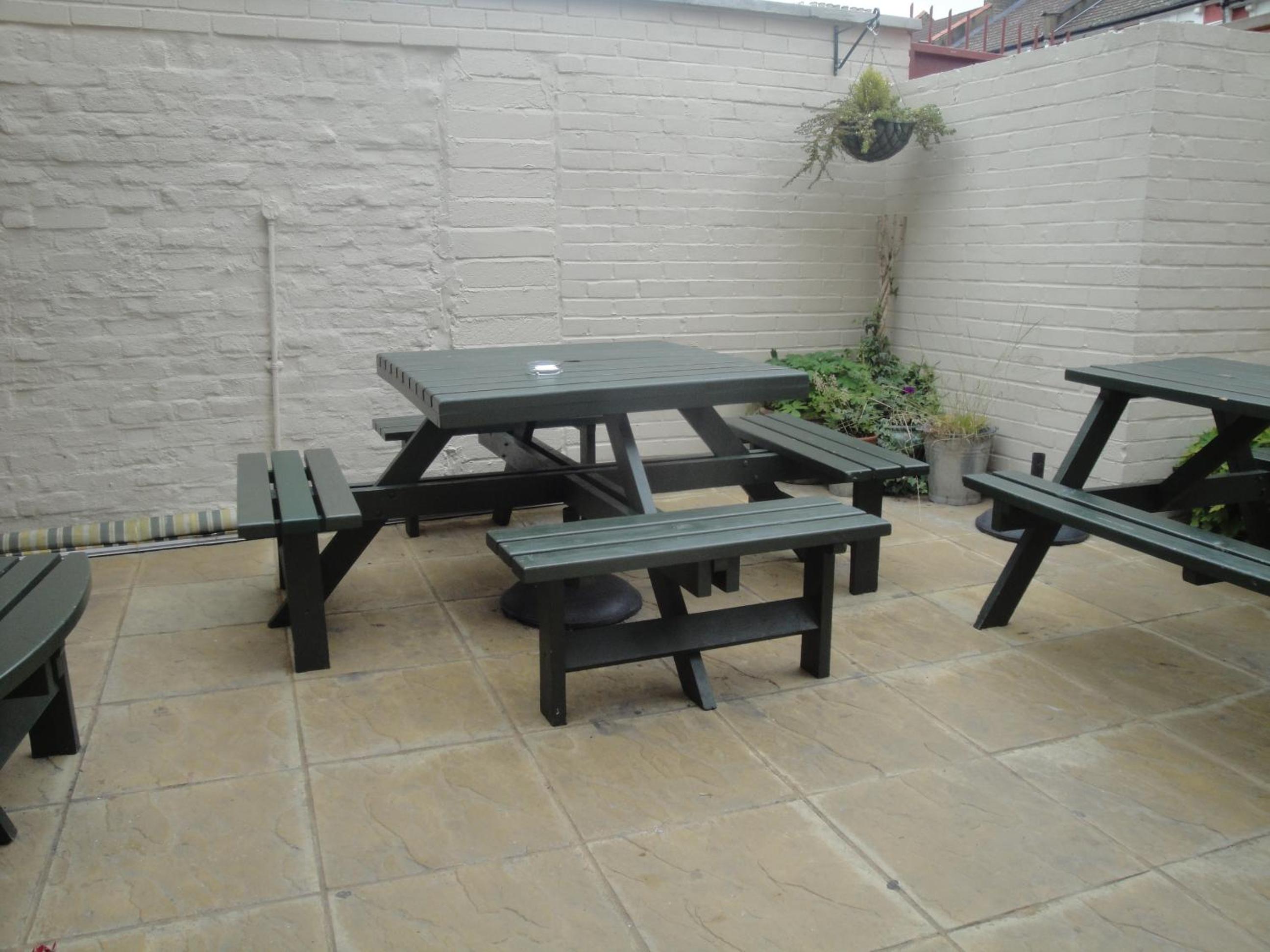 outdoor bbq area