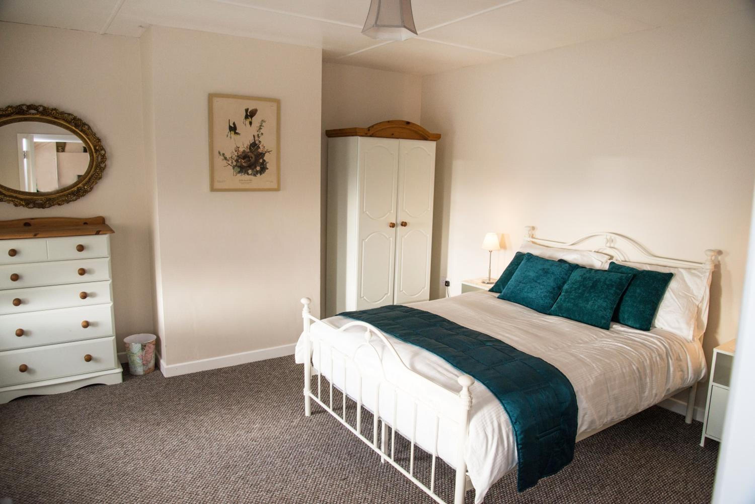 Barney's Lodge view 3
